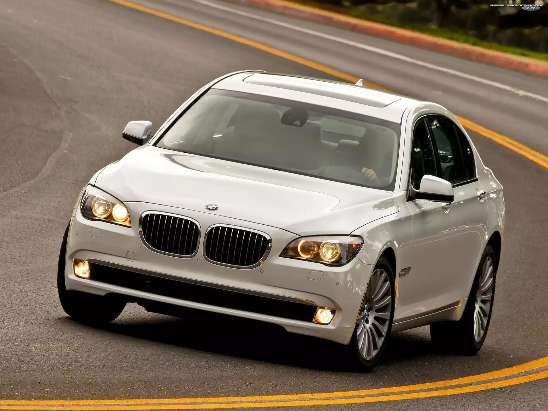 Testowy, BMW 750Li, Tor