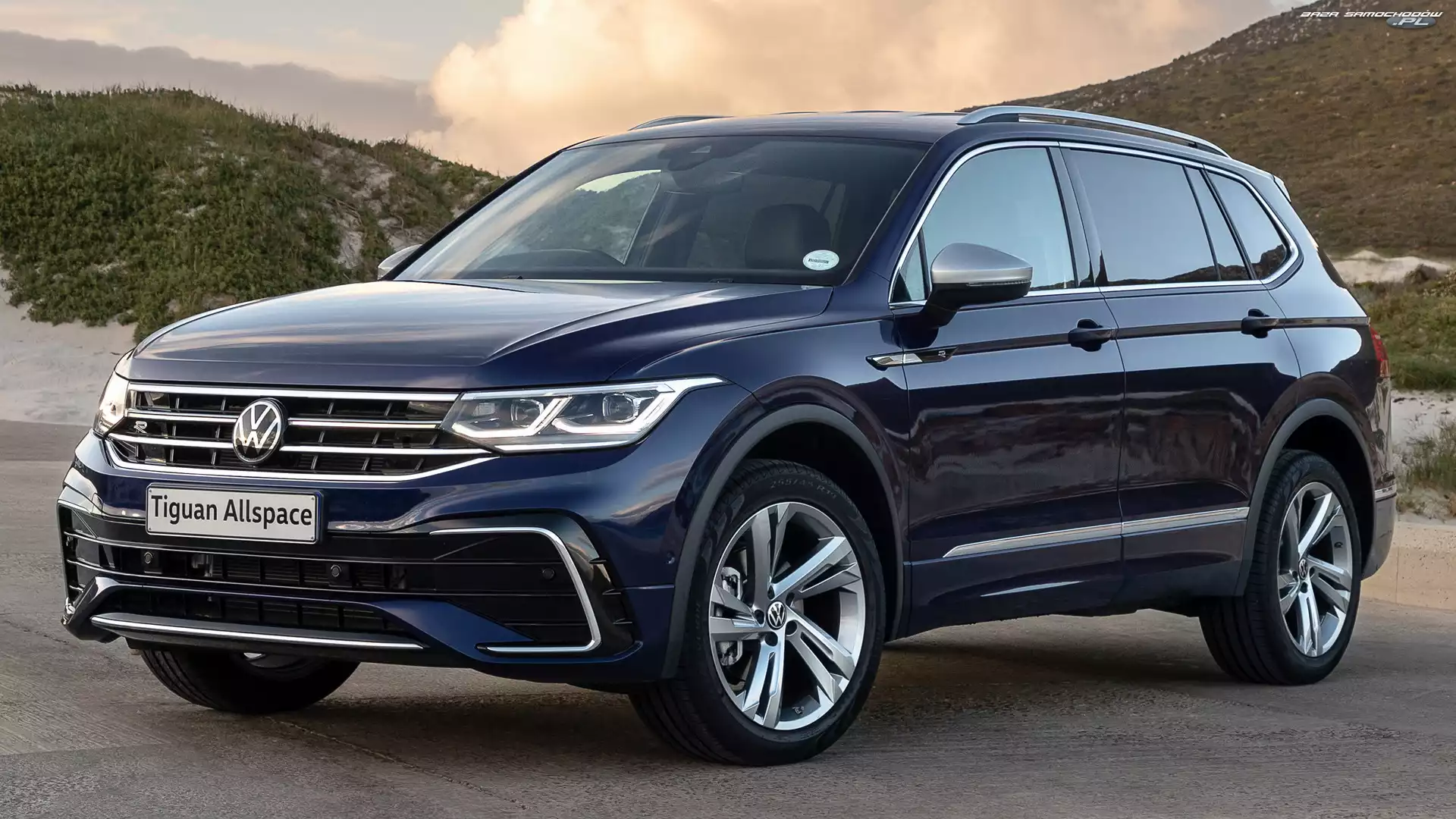 Volkswagen Tiguan Allspace R, Czarny