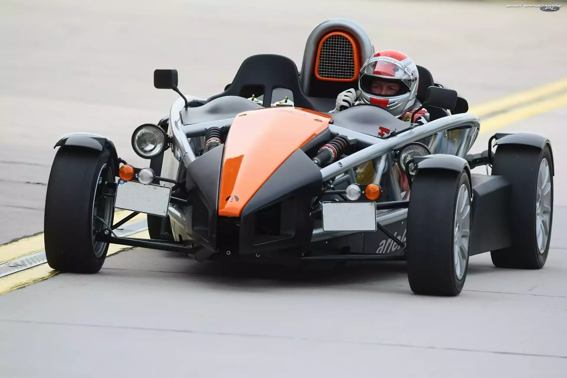 Torowe, Ariel Atom, Opony