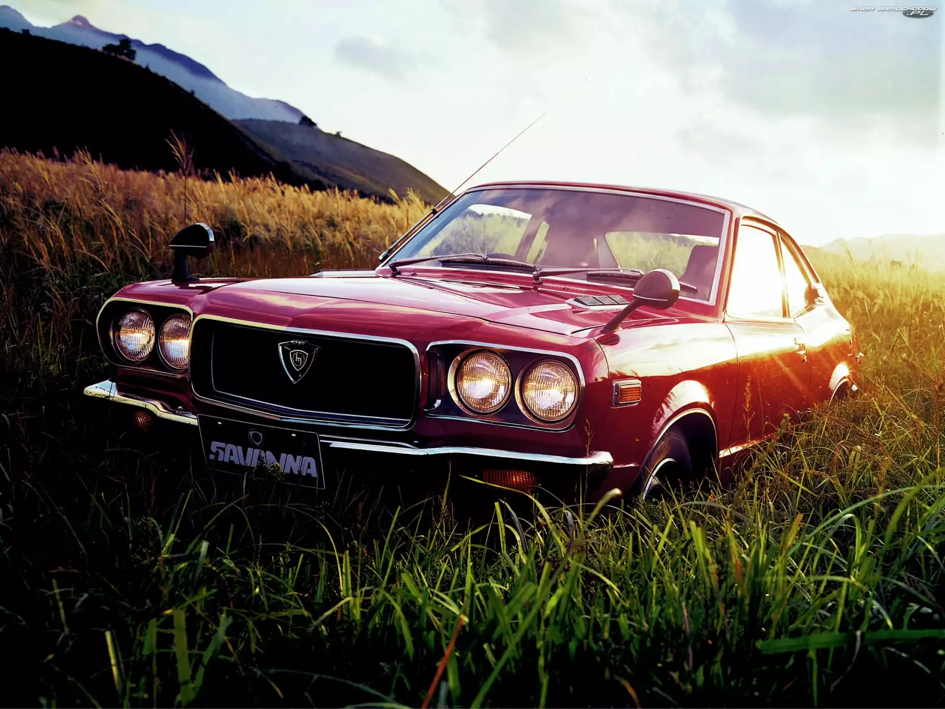Trawy, Mazda RX-3, Savanna