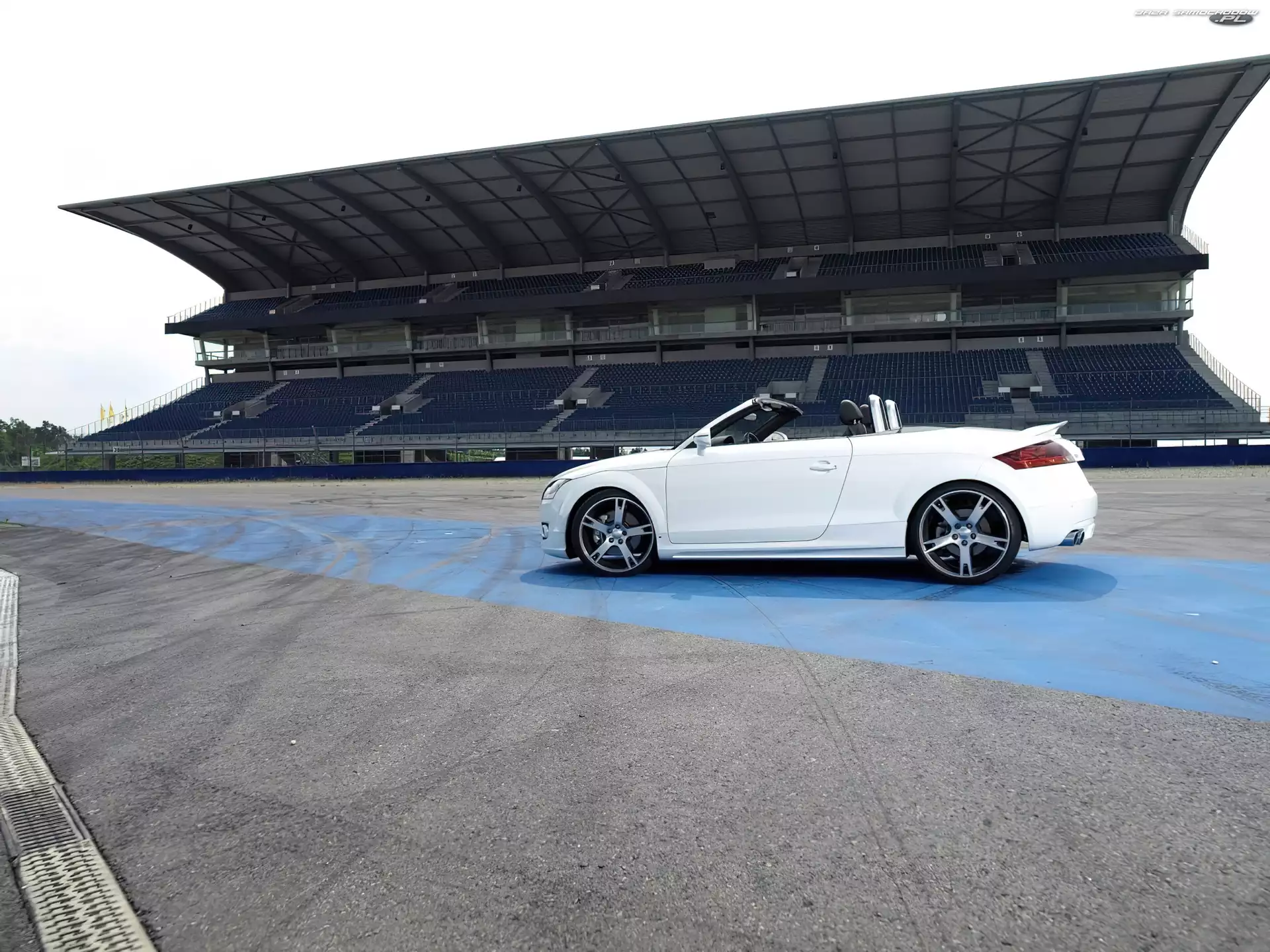 Trybuna, Audi TT, ABT