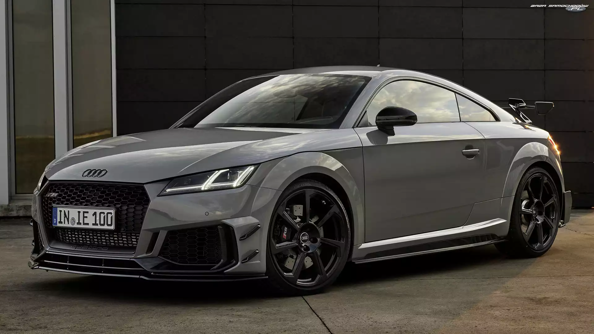 Audi TT RS Coupe Iconic
