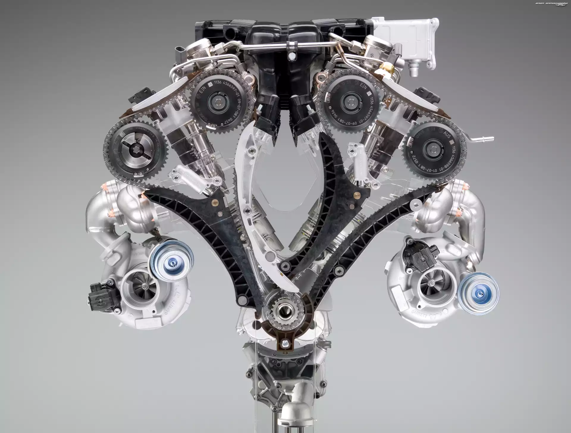 Turbosprężarka, BMW F01, Silnik