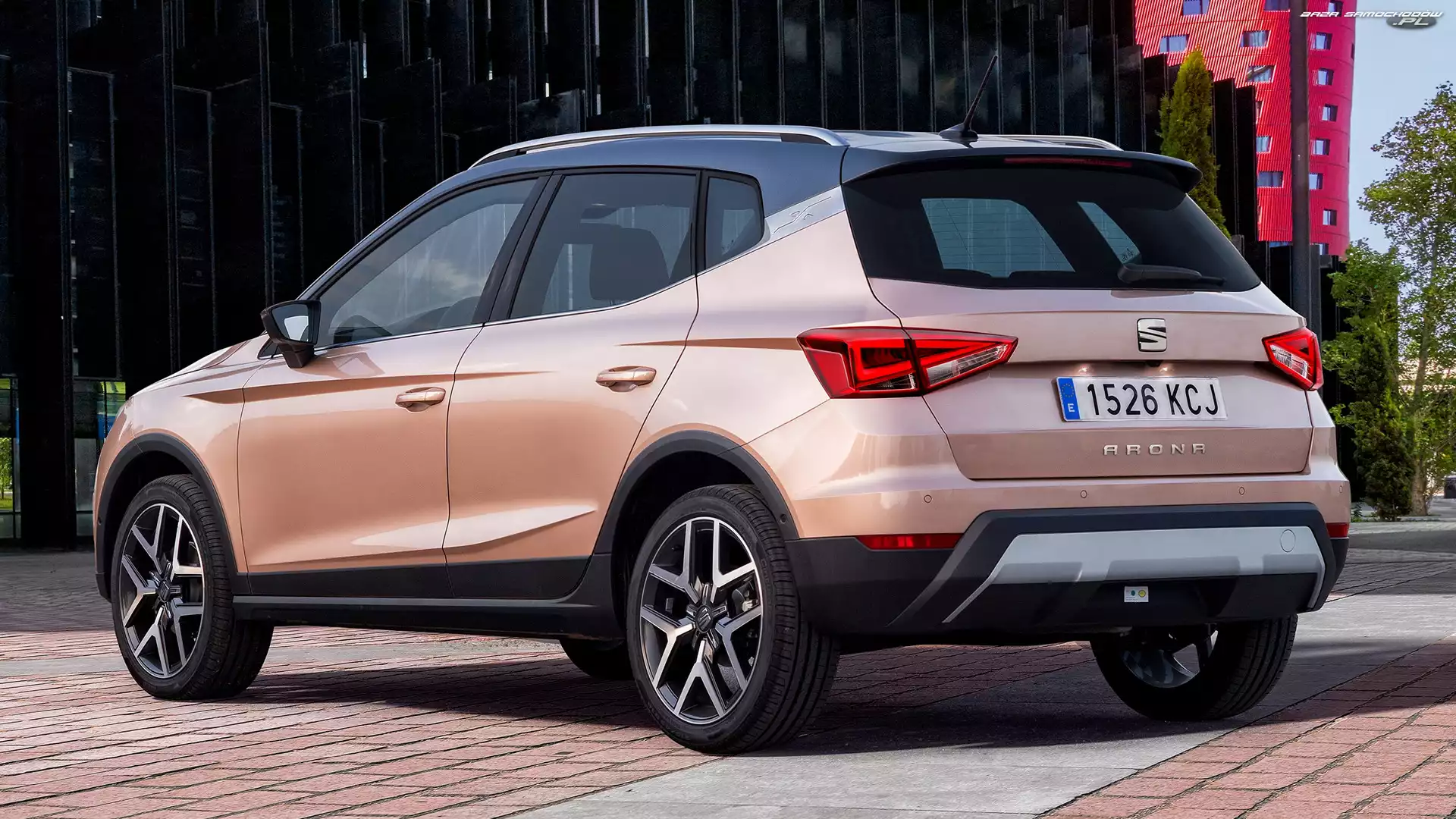 Tył, Seat Arona, Bok