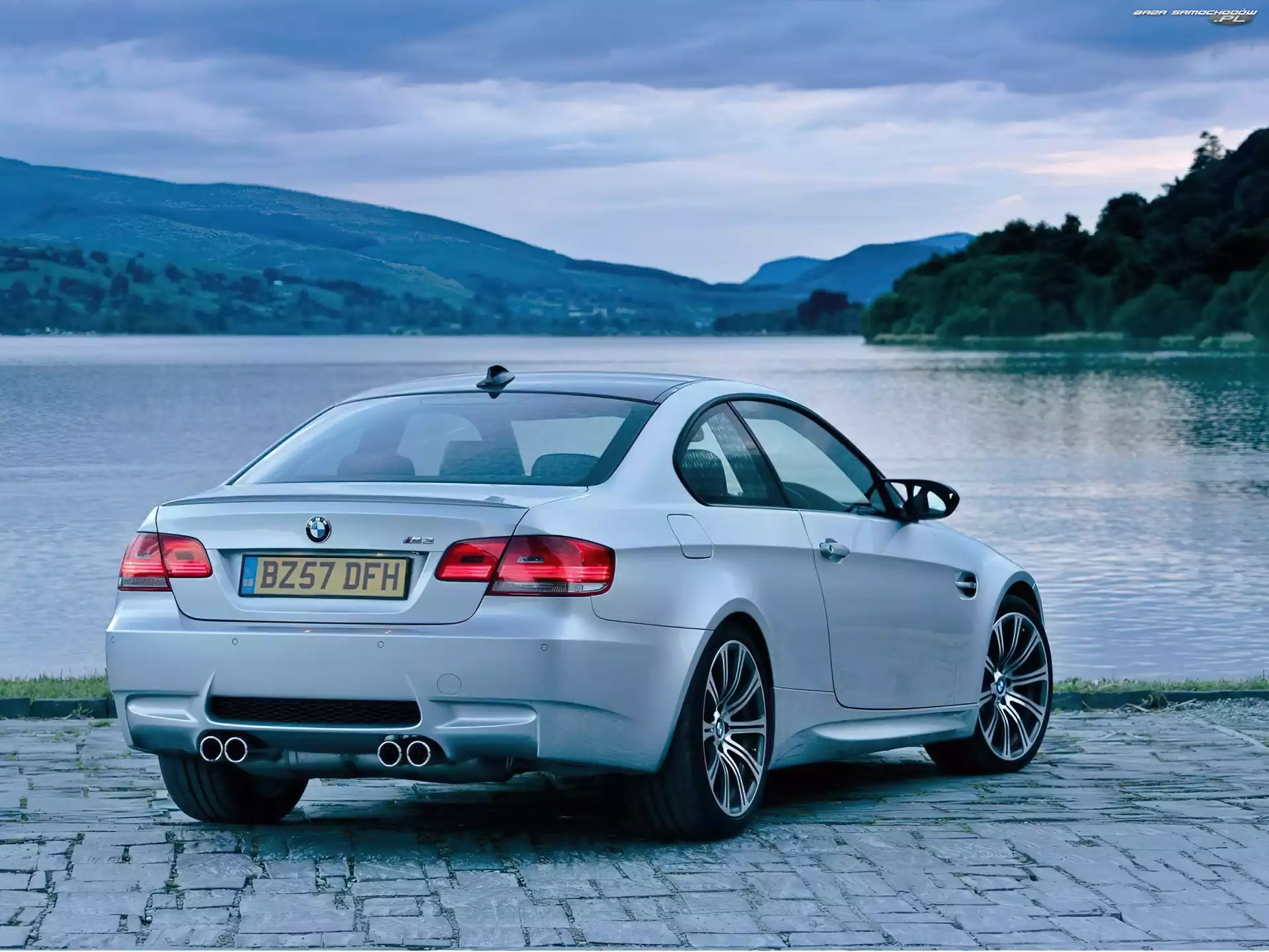Tył, BMW M3 Coupe, Lampy
