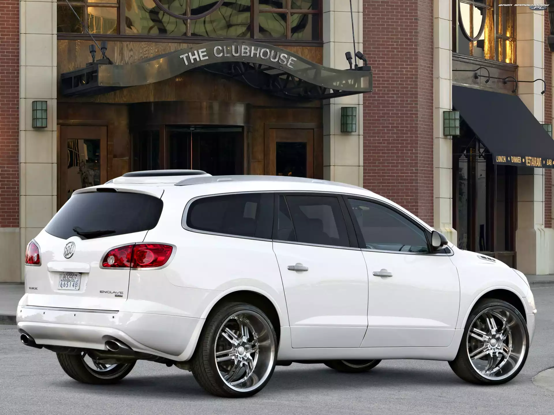 Tył, Buick Enclave, Zderzak