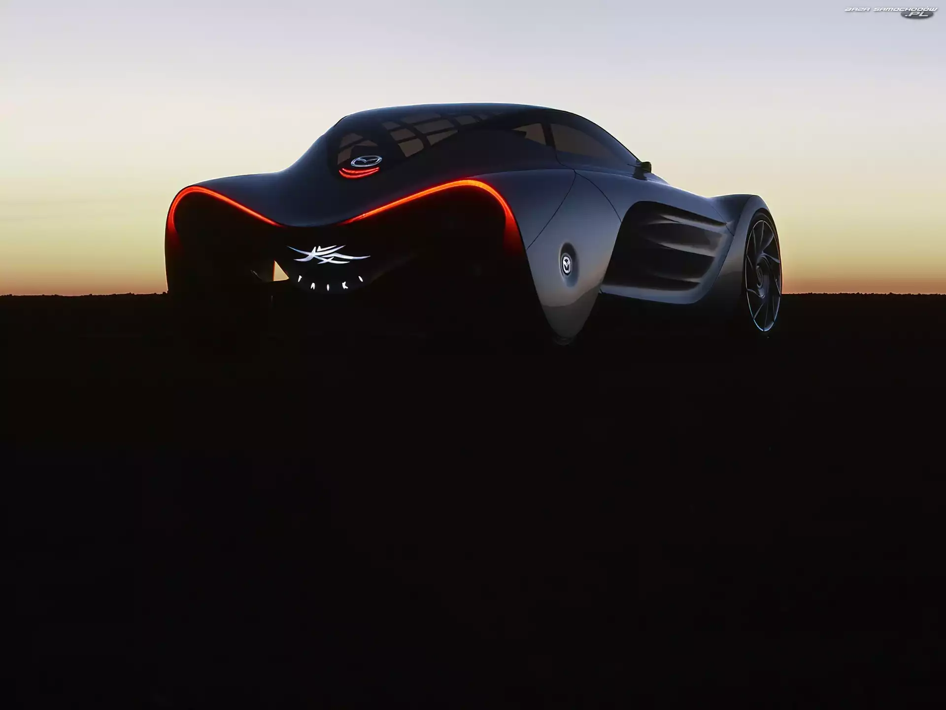 Tylne, Nadkola, Mazda Taiki, Światła