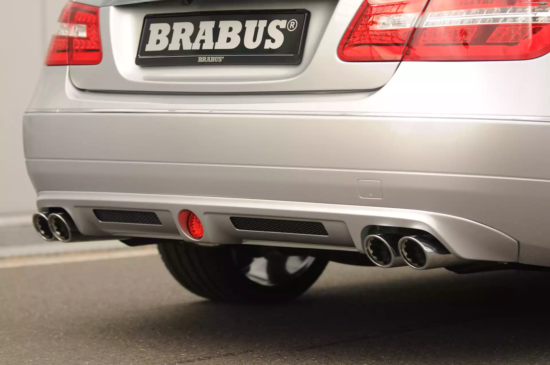 Układ, Brabus, Mercedes E-klasa, Wydechowy
