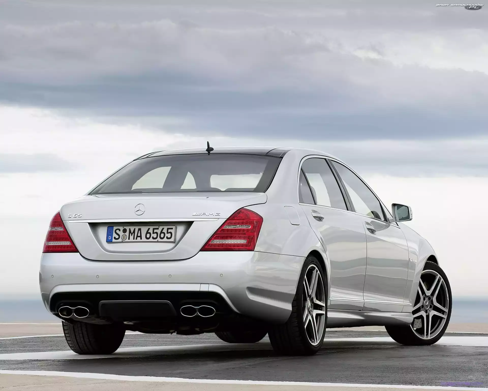 Układ, AMG, Mercedes Benz S65, Wydechowy