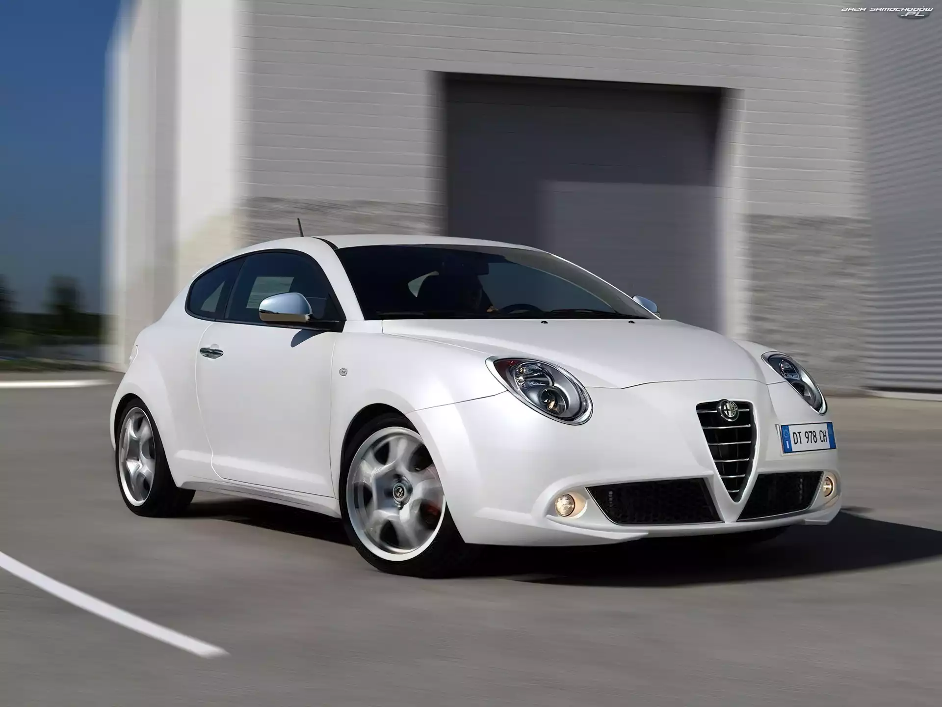 Ulica, Alfa Romeo MiTo, Halogeny