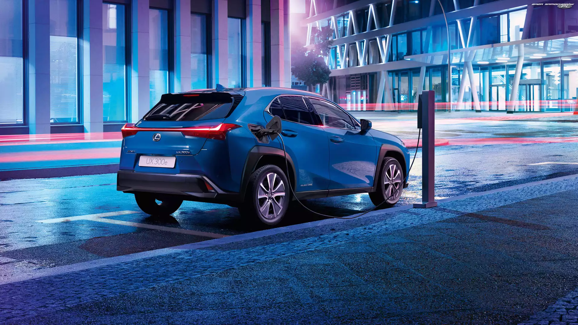 Ulica, Elektryczny, Lexus UX 300e