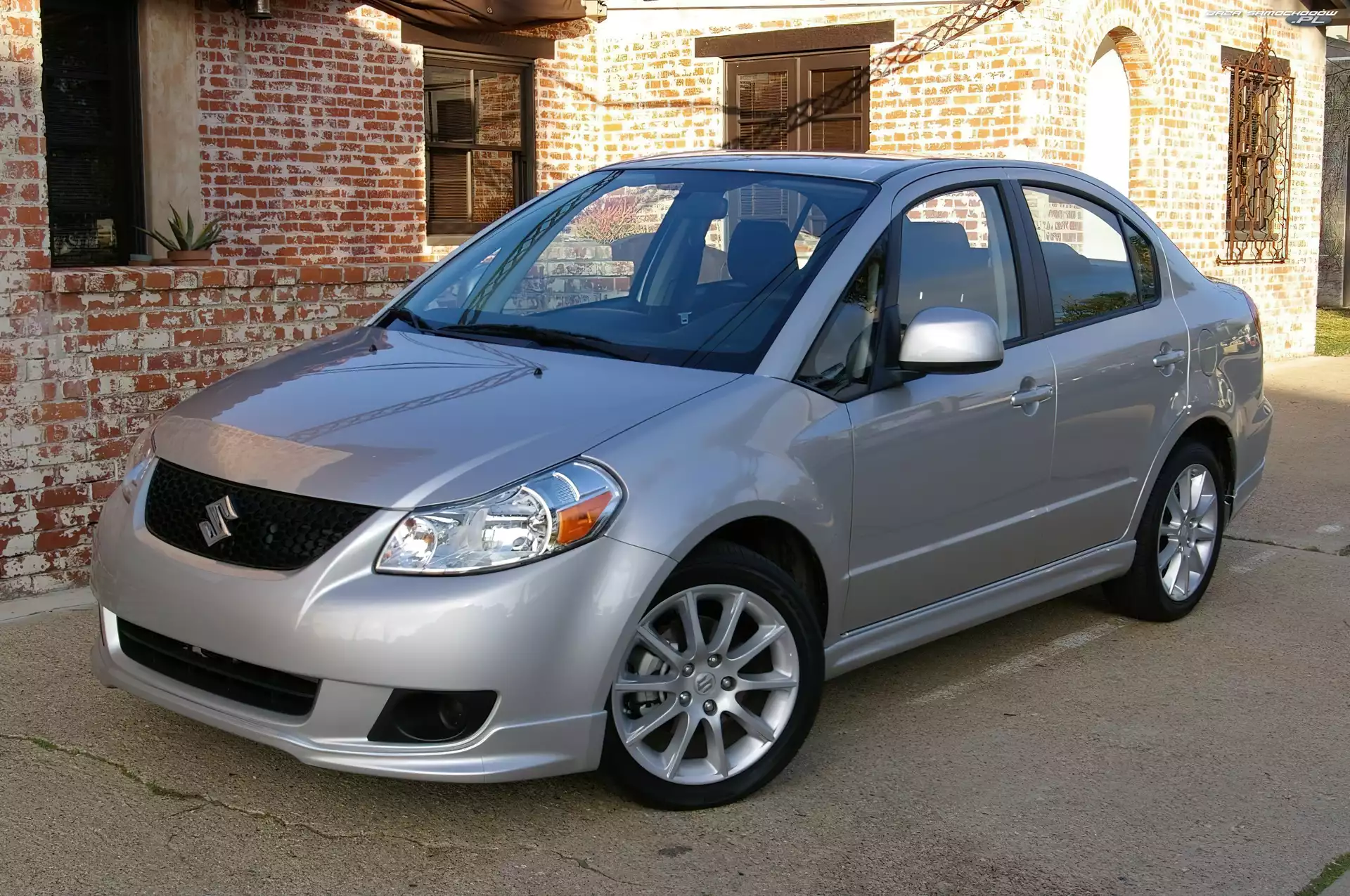 Uliczki, Suzuki SX4, Miejskie