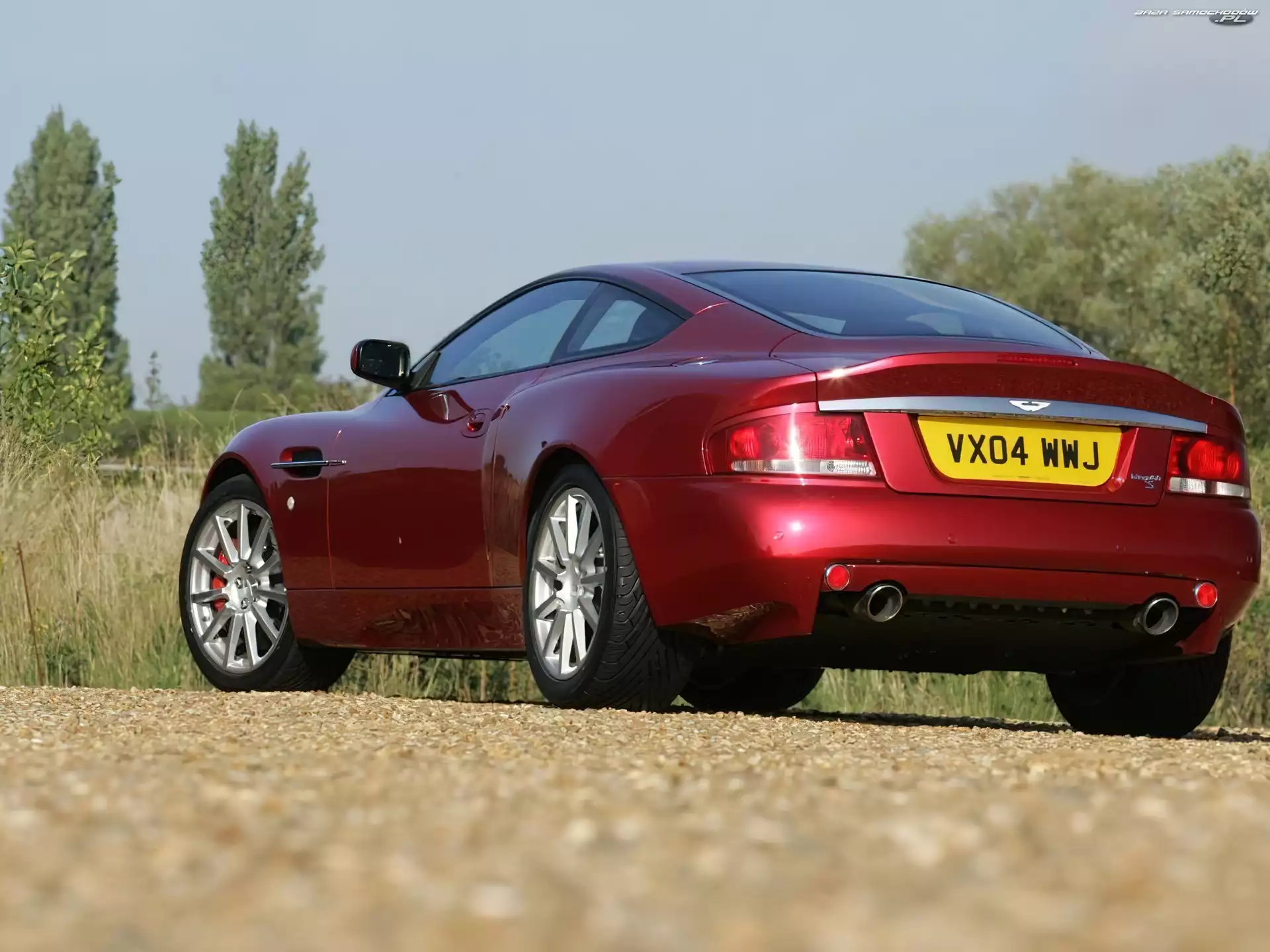 Aston Martin, V12 Vanquish