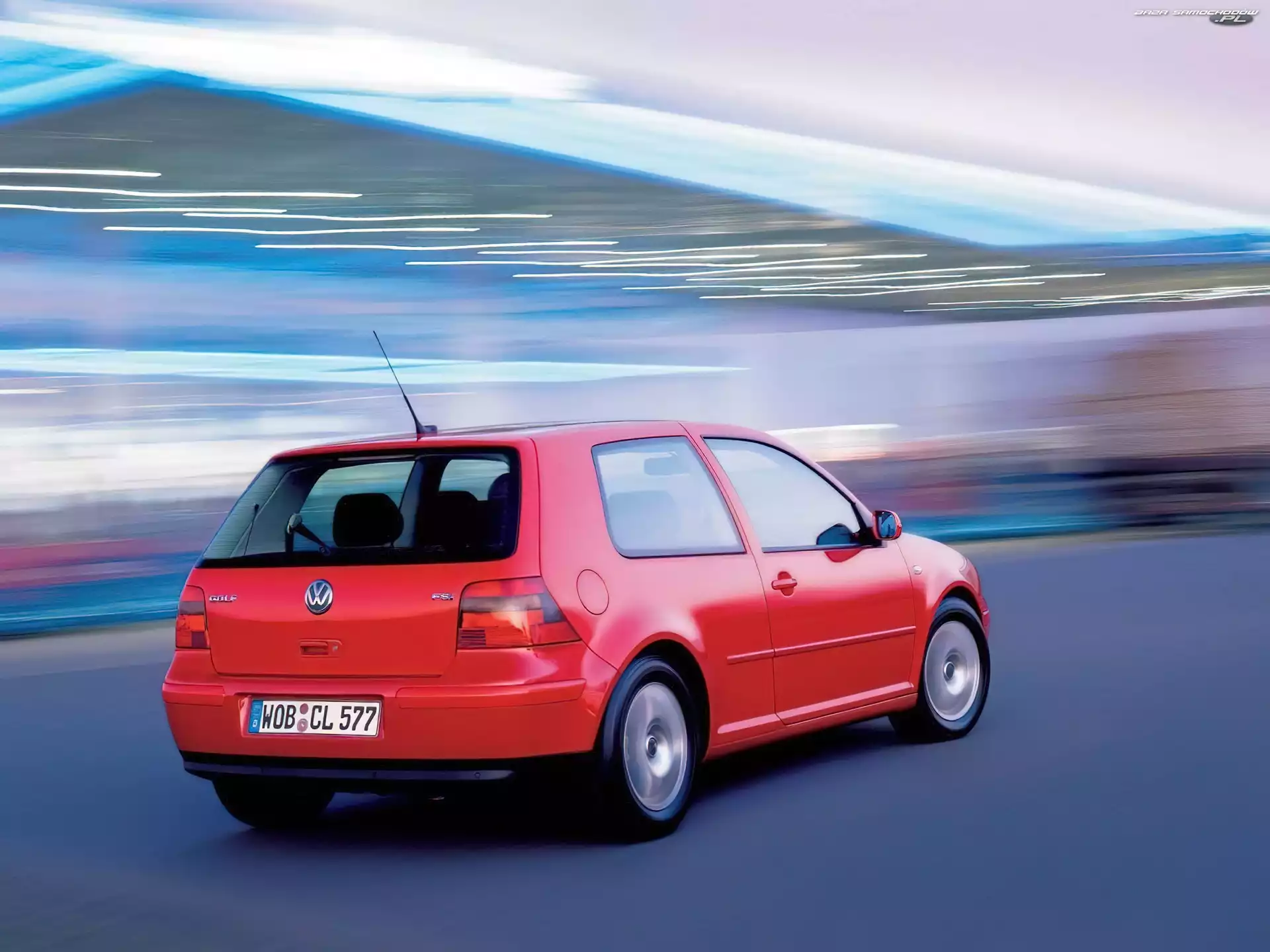 Czwrwony, Volkswagen Golf 4