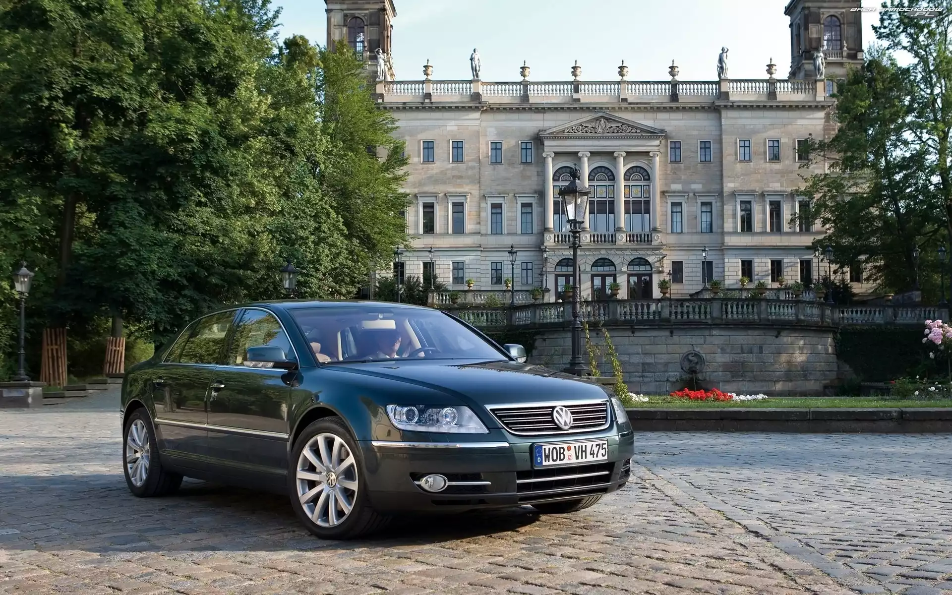 Volkswagen Phaeton, Dom, Drzewa