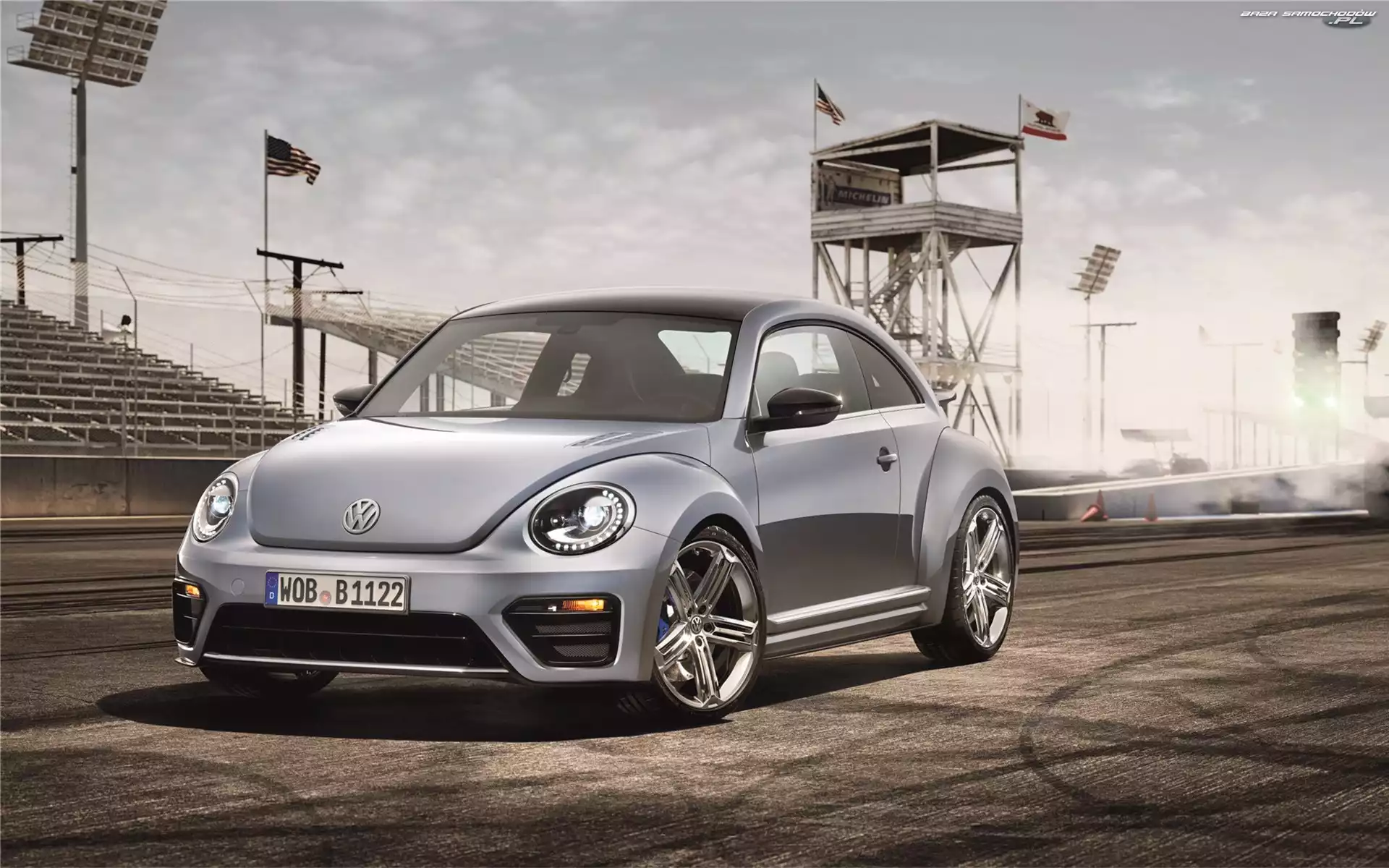 Volkswagen New Beetle, Tor, Trybuna