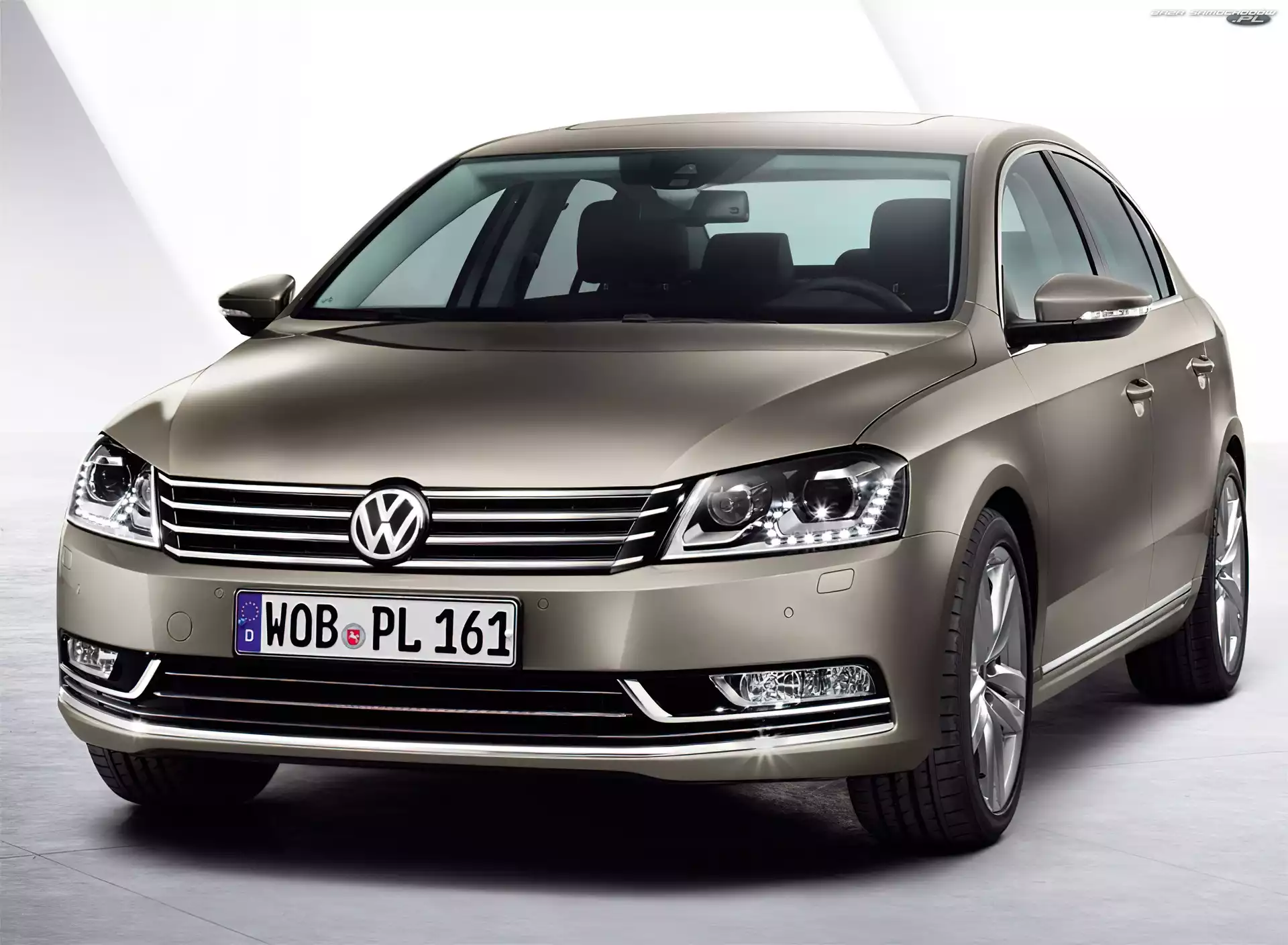 Sedan, Volskwagen Passat B7