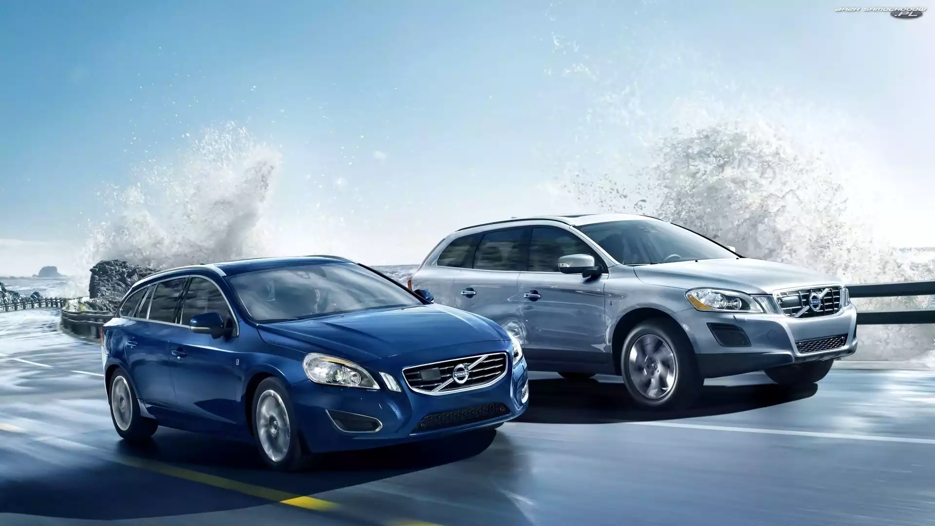 Volvo, Dwa, Droga, Woda, Samochody, Rozbryzgująca