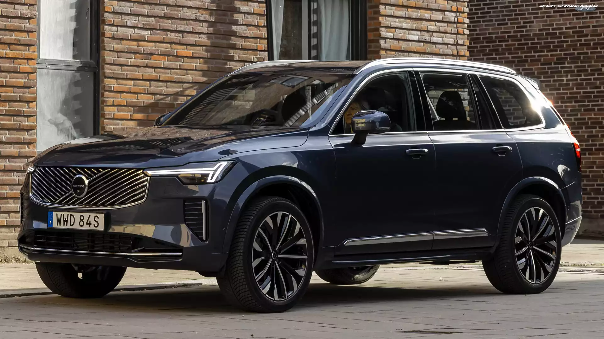 Czarne, Volvo XC90, Przód, Bok