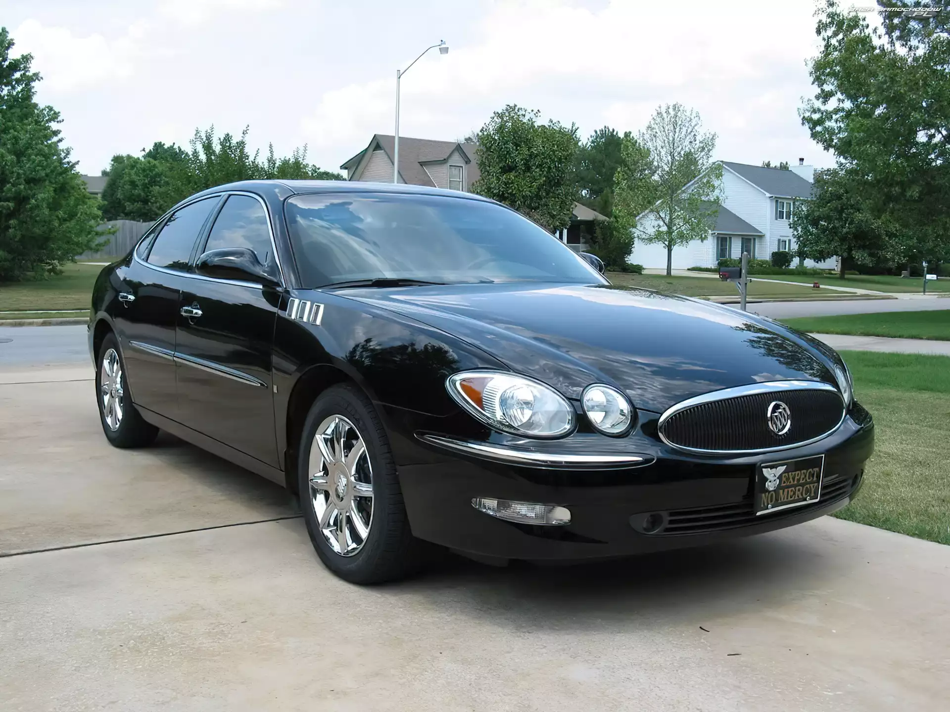 Wersja, Buick LaCrosse, Poprzednia
