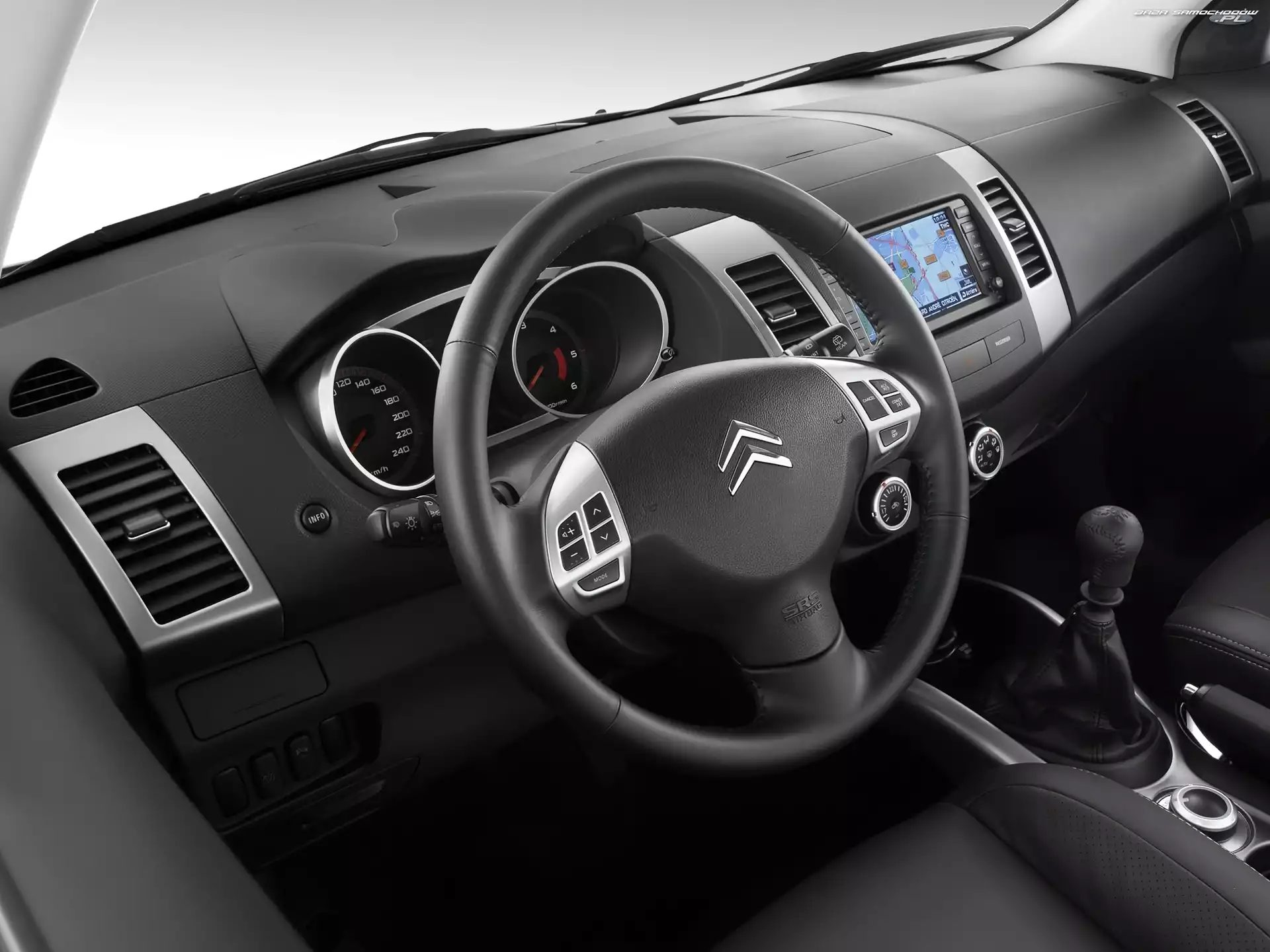 Wielofunkcyjna, Citroen C-Crosser, Kierownica