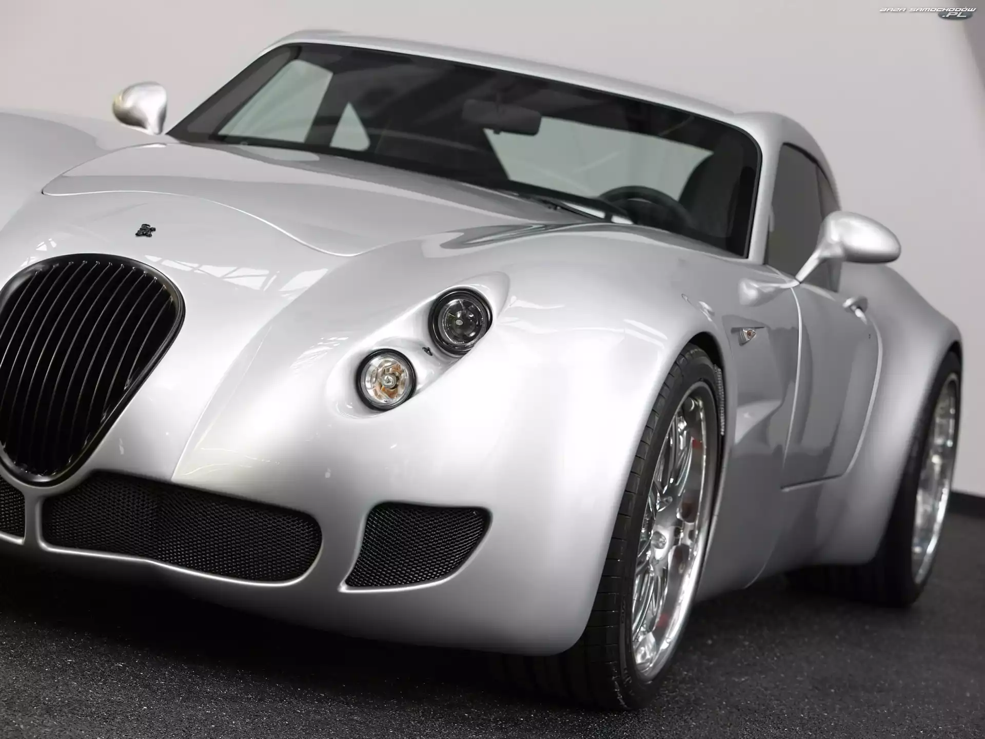 Reflektor, Wiesmann GT MF5