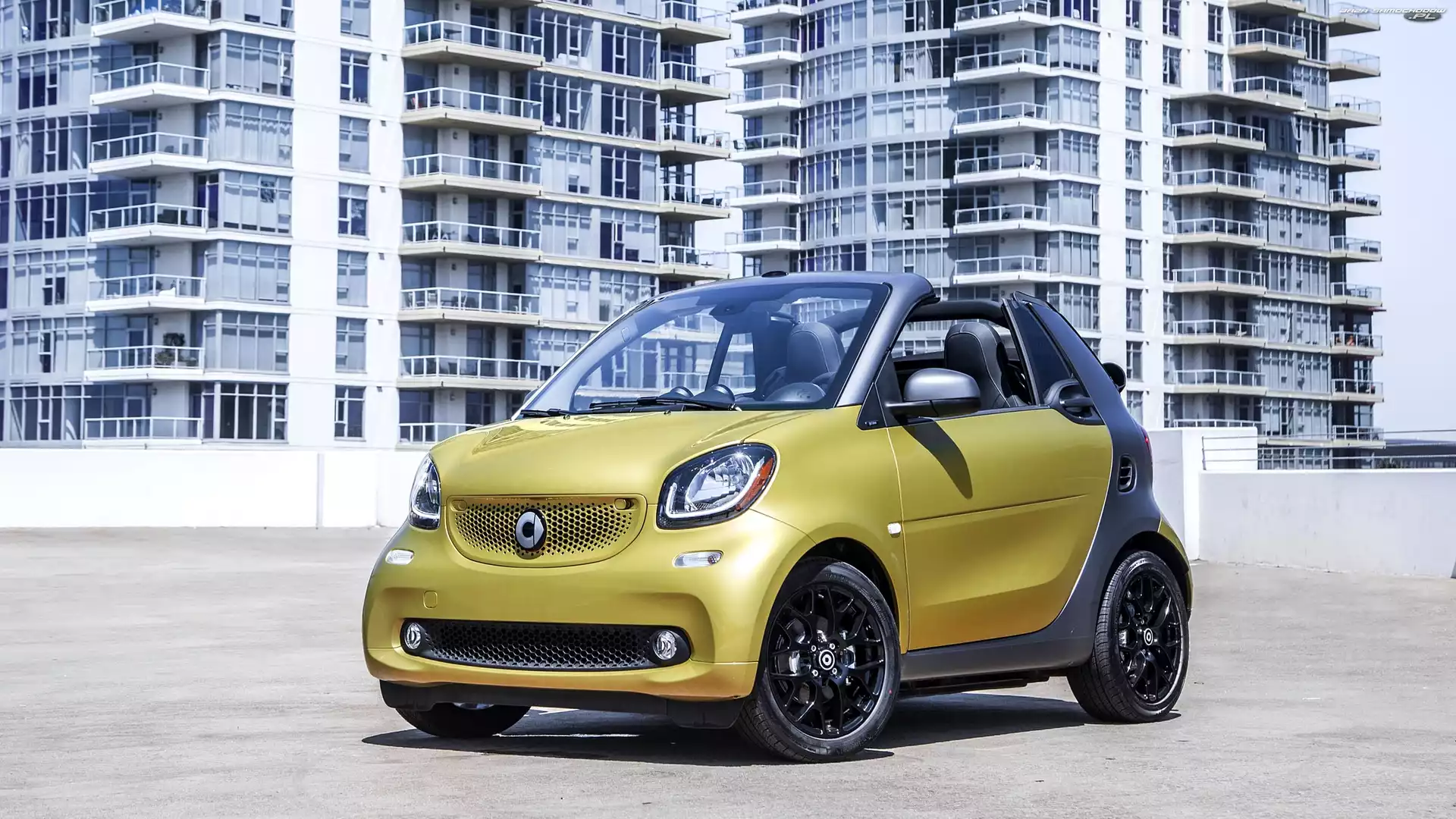 Wieżowce, Smart Fortwo Cabrio 2017, Ulica