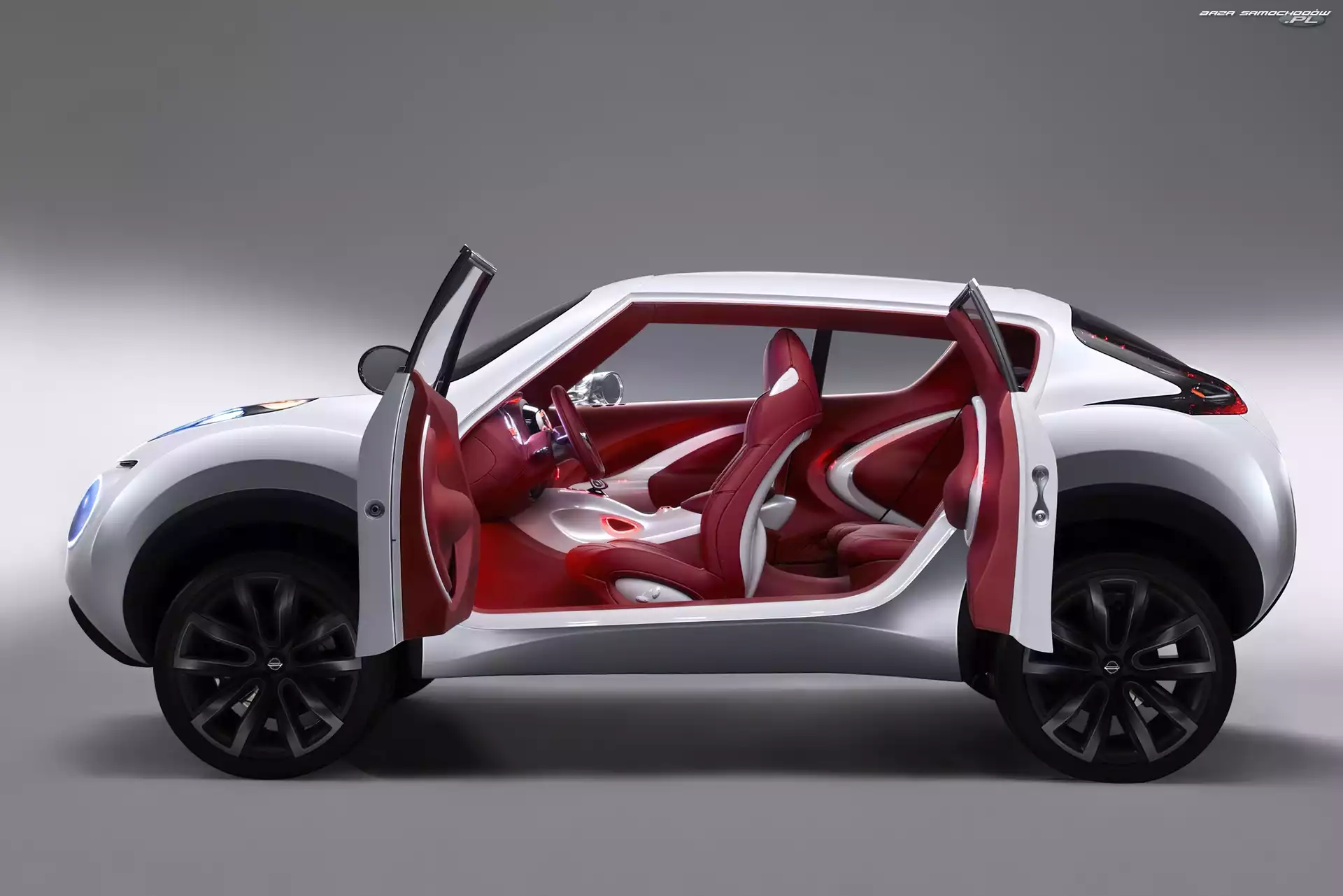 Wnętrze, Nissan Juke, Czerwone