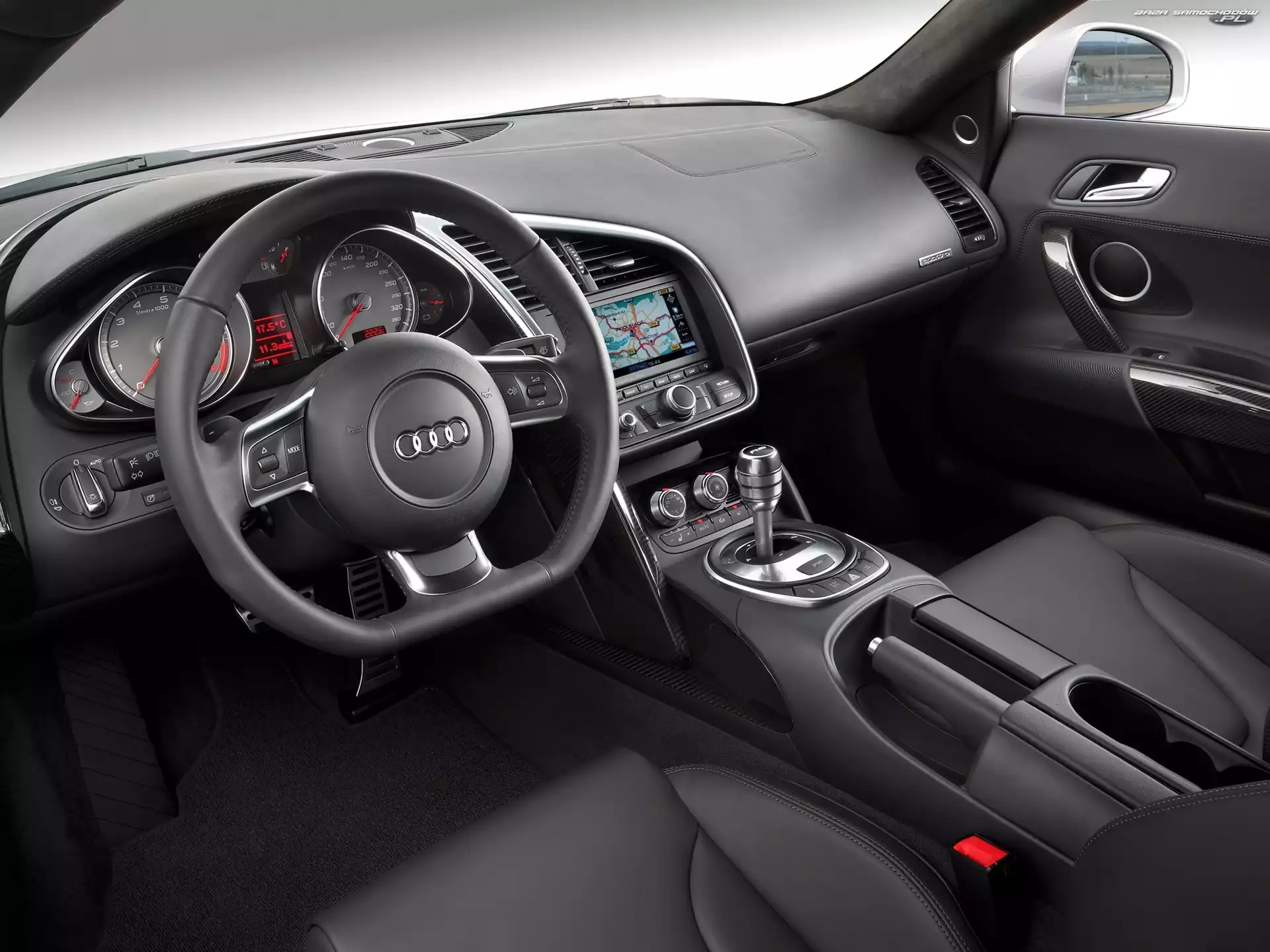 Wnętrze, Kierownica, Audi R8, Spłaszczona