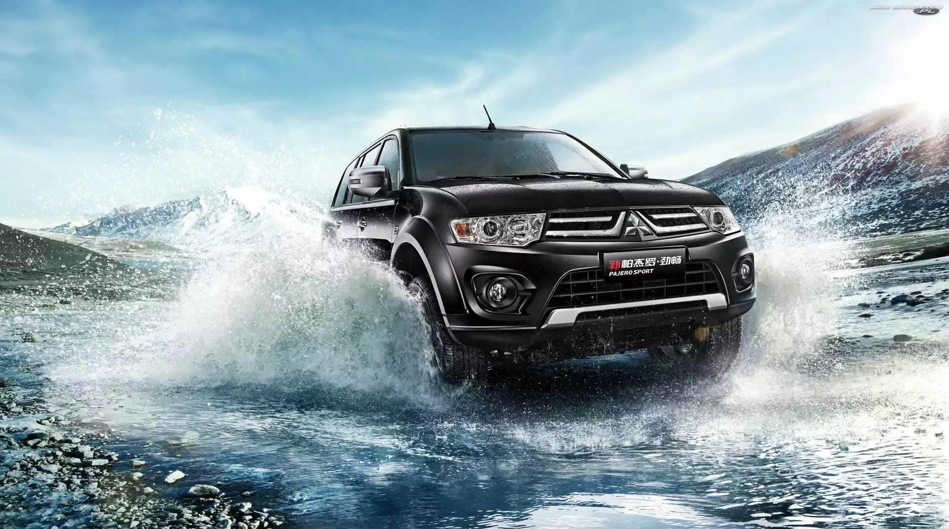 Woda, Mitsubishi Pajero, 2014