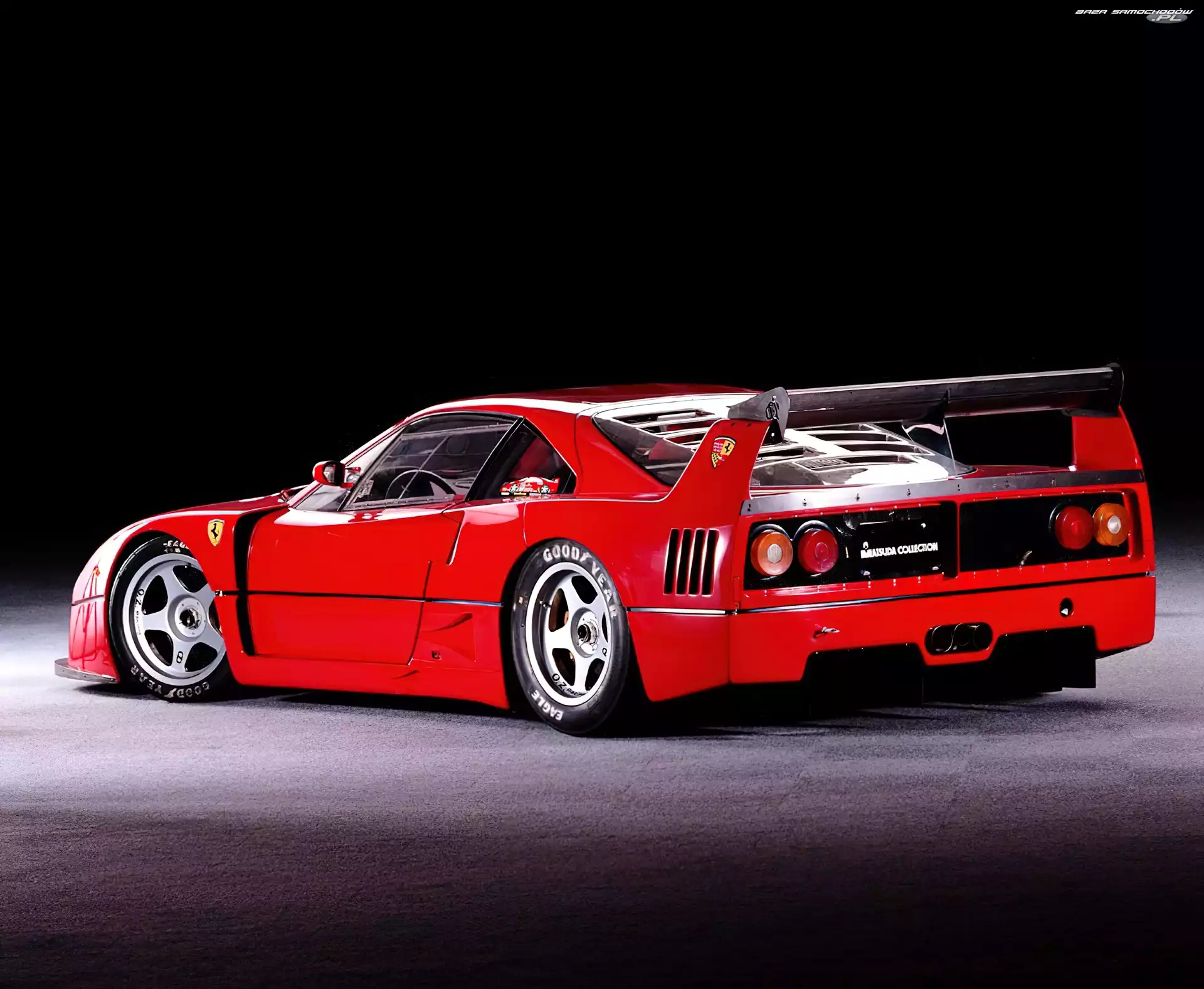 Wydechowy, Ferrari F 40, Układ