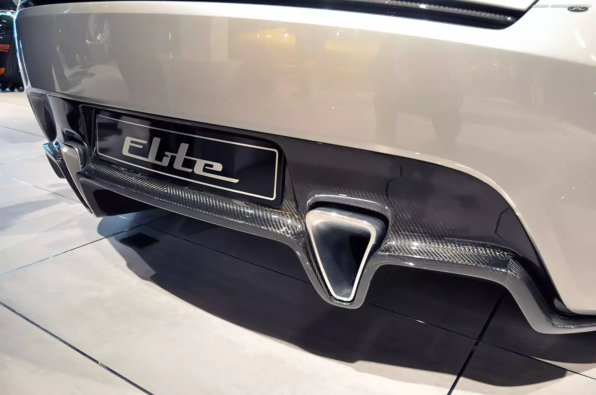 Wydechowy, Lotus Elite, Układ