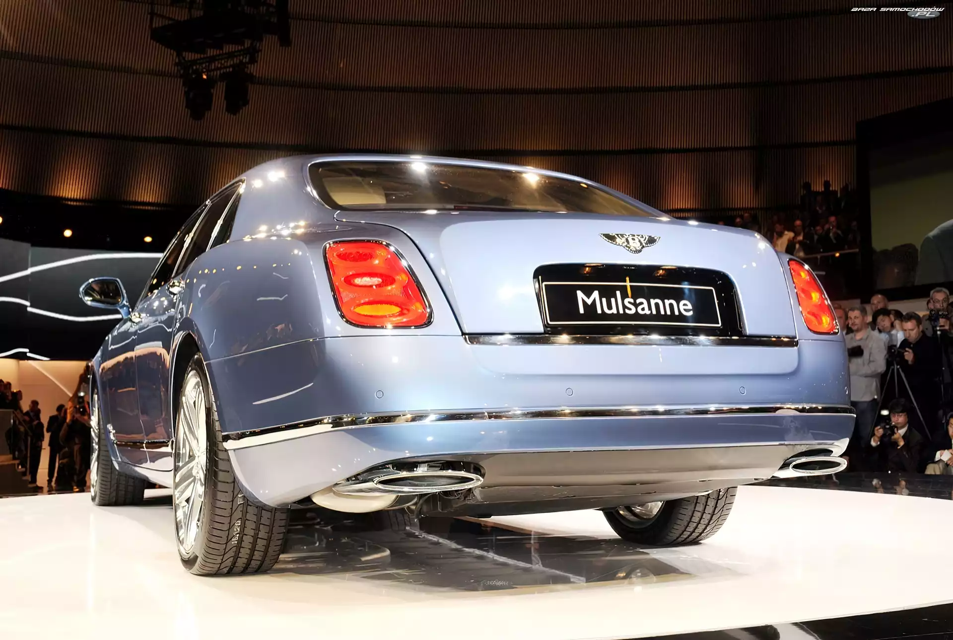 Wydechowy, Bentley Mulsanne, Układ