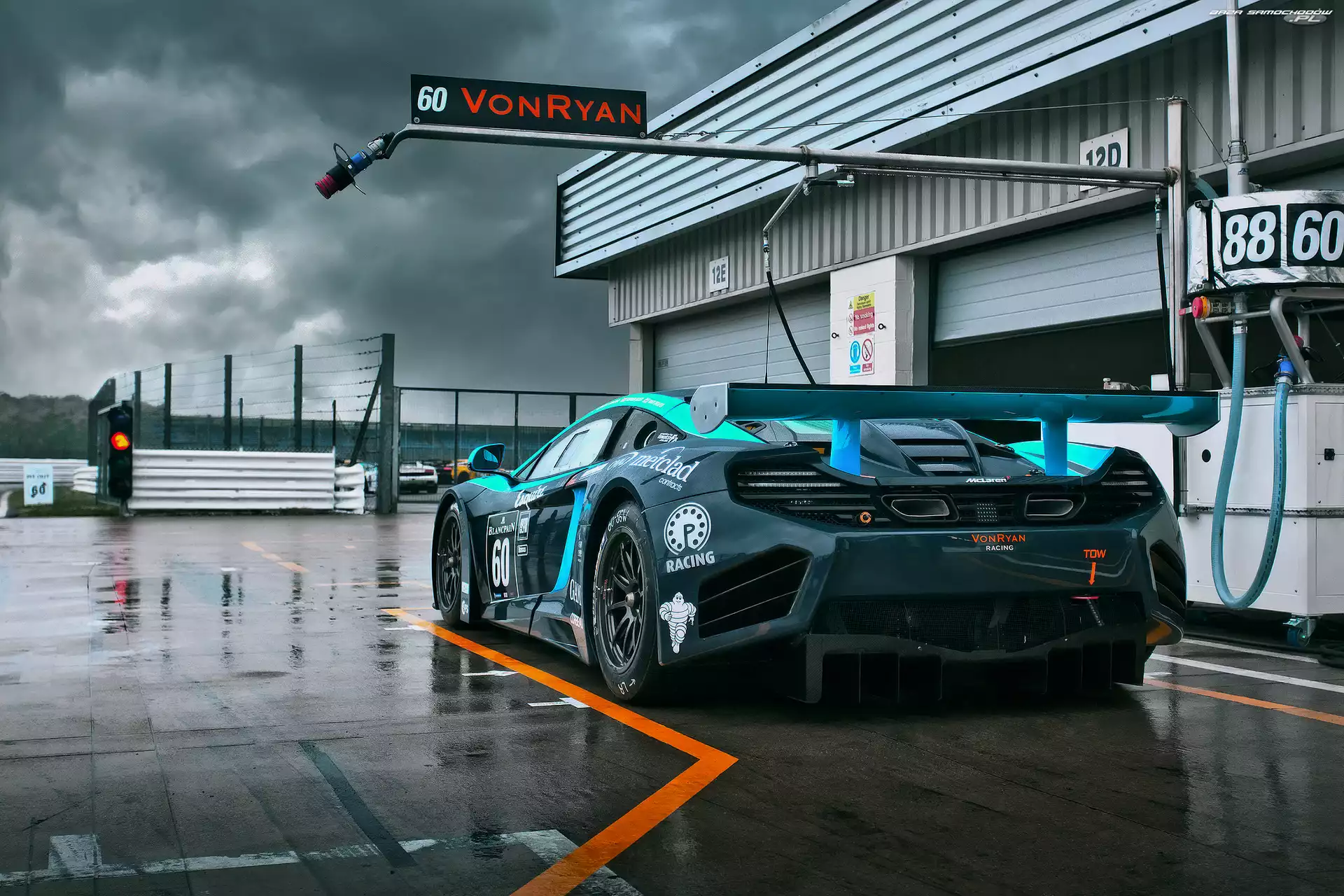 Wyścigowy, McLaren MP4 12c GT3