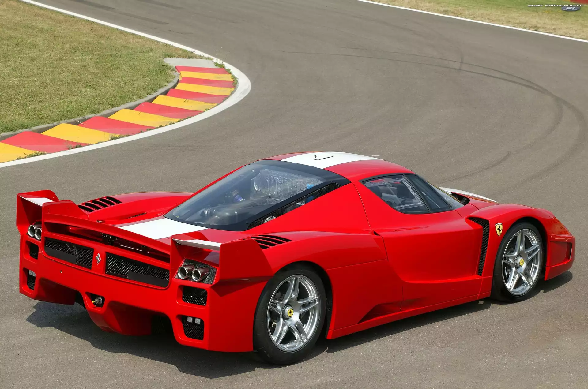 Wyścigowy, Ferrari FXX, Tor