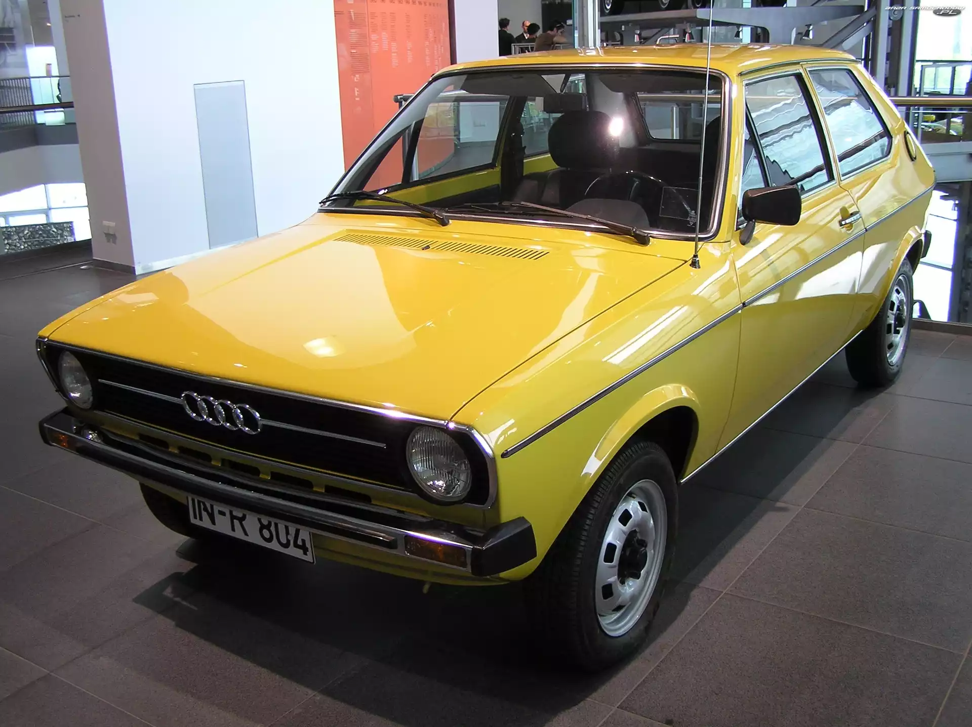 Wystawa, Audi 50, Salon