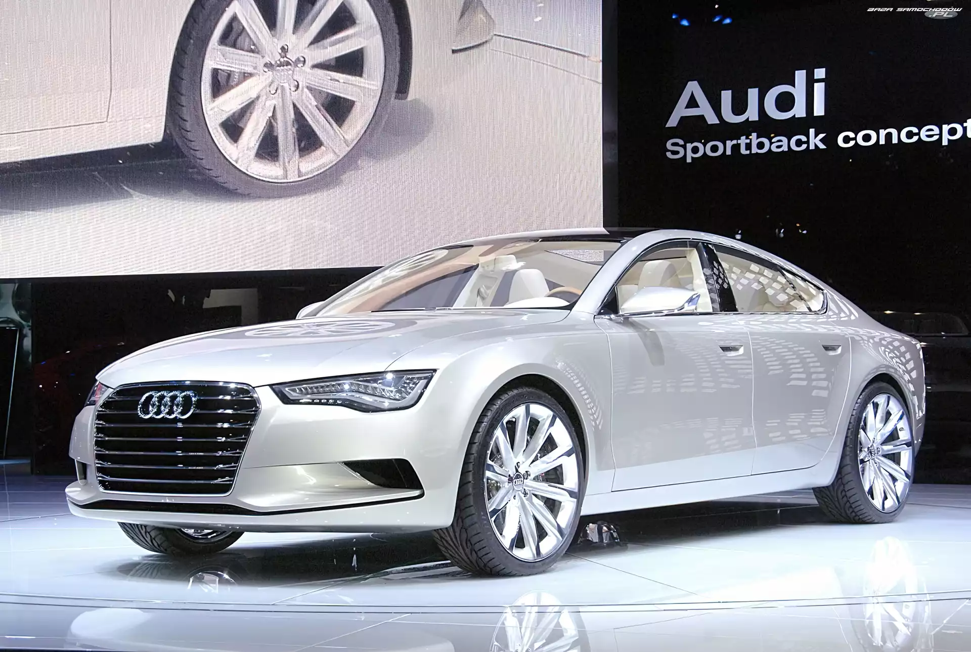 Wystawa, Audi A7, Salon
