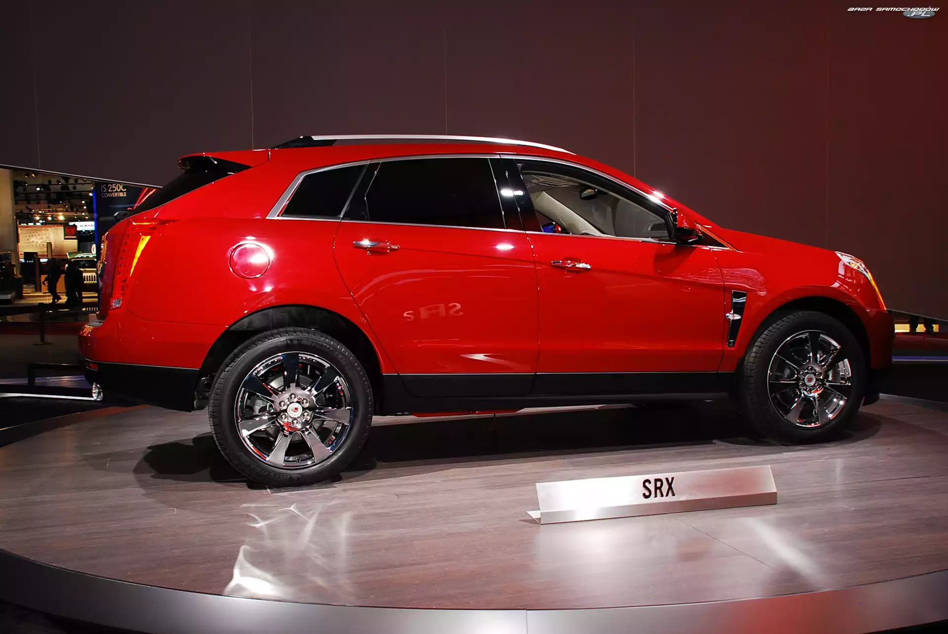 Wystawa, Czerwony, Cadillac SRX