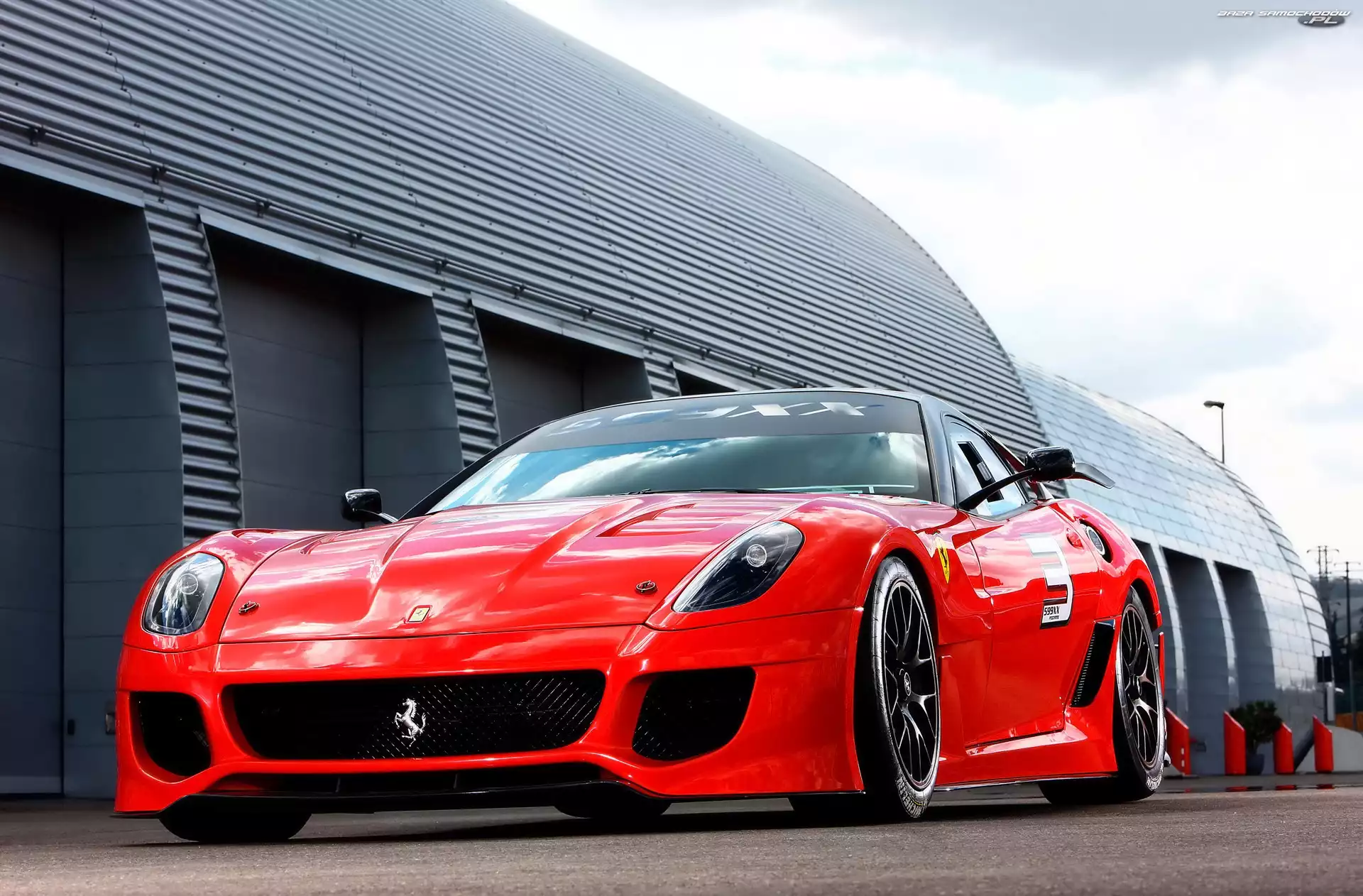 Wzmonciona, Ferrari 599, Wersja