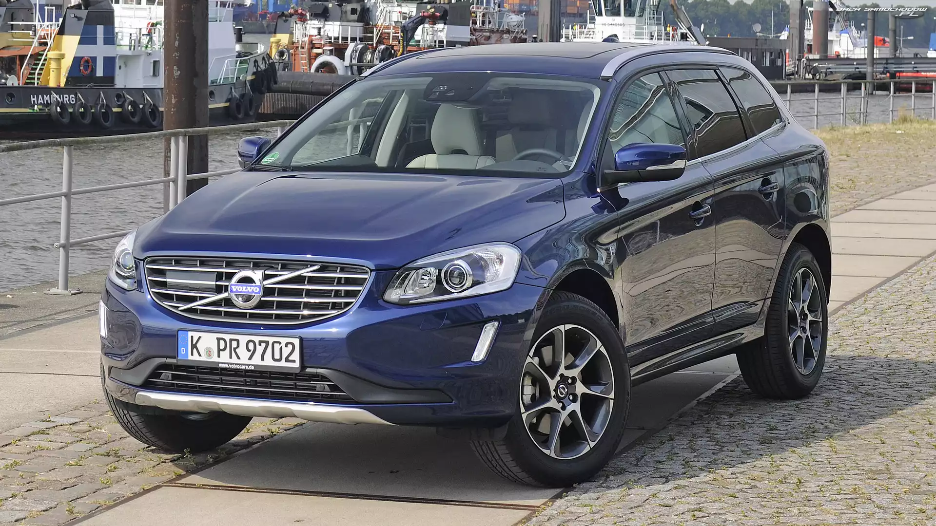 Volvo XC60, Przód