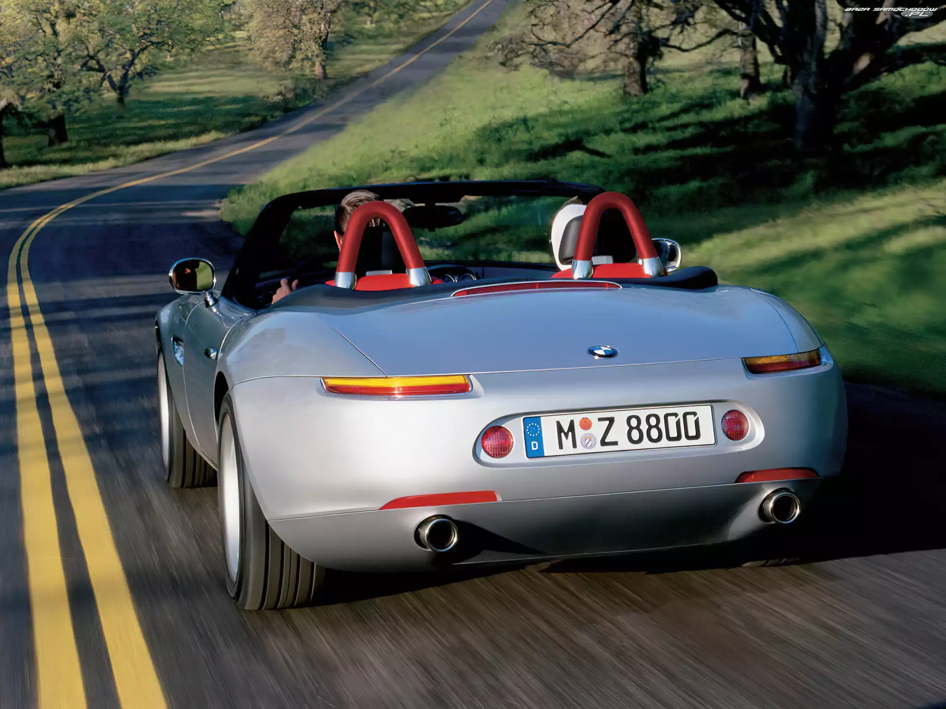 BMW Z8, Tył