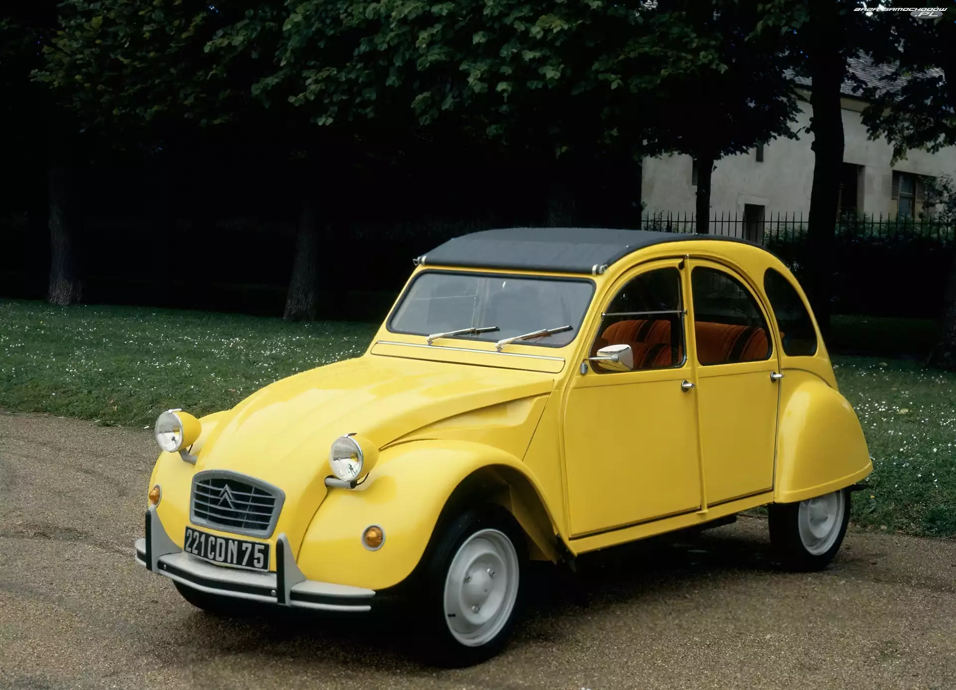 Zabytkowy, Żółty, Citroen 2CV Special