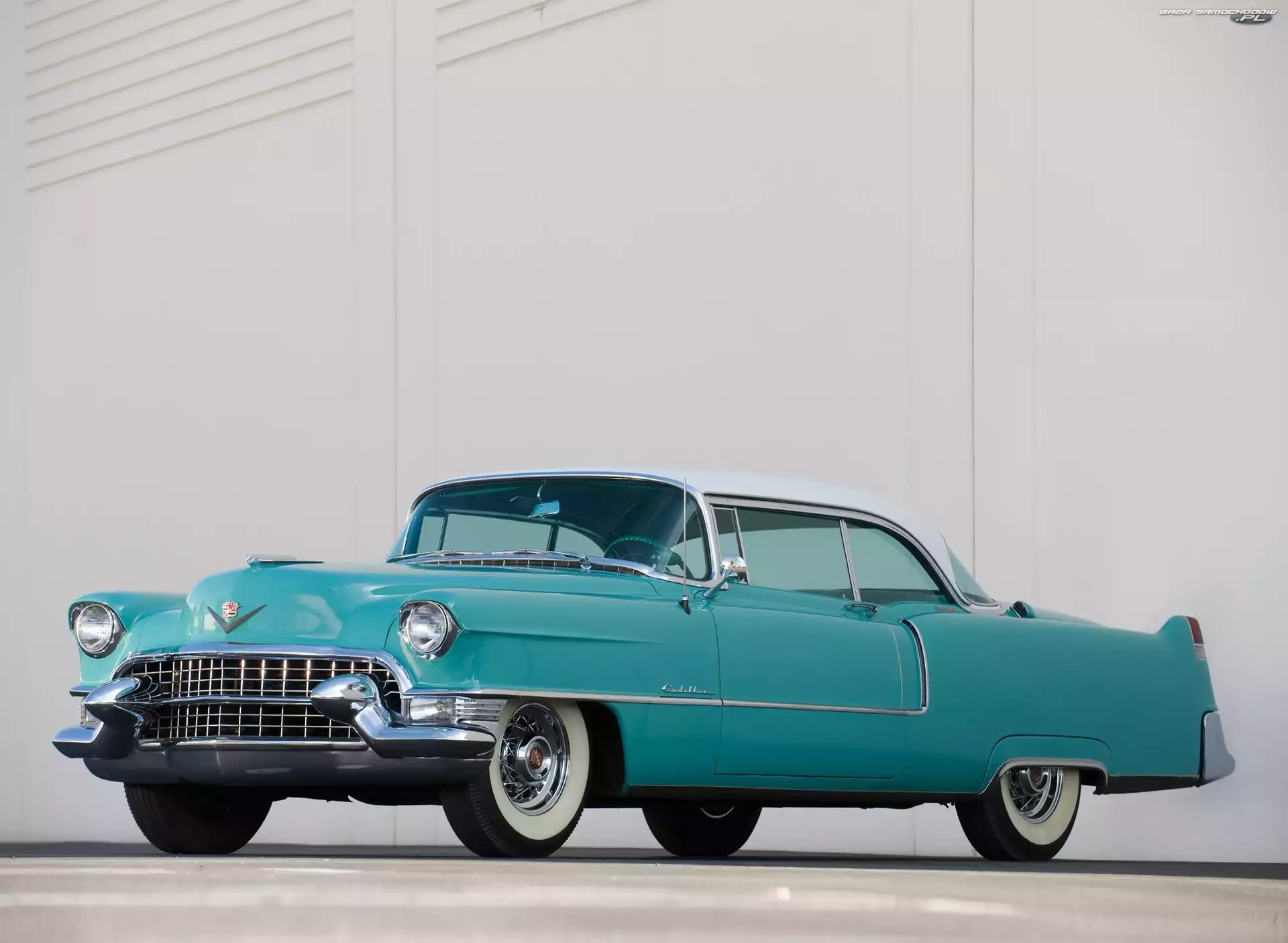 Zabytkowy, Cadillac DeVille, Samochód