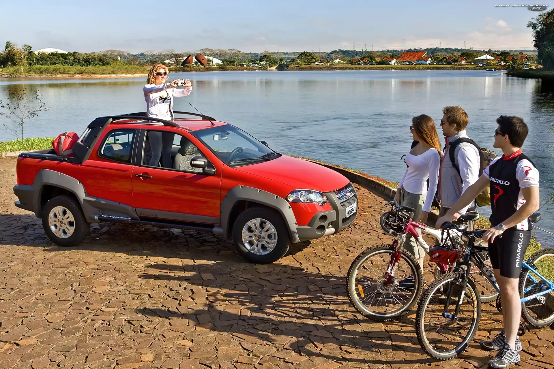Zalew, Fiat Strada, Szyberdach