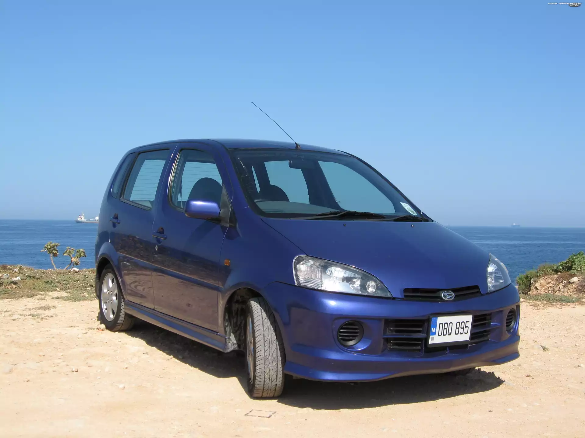 Zatoka, Niebieskie, Daihatsu YRV