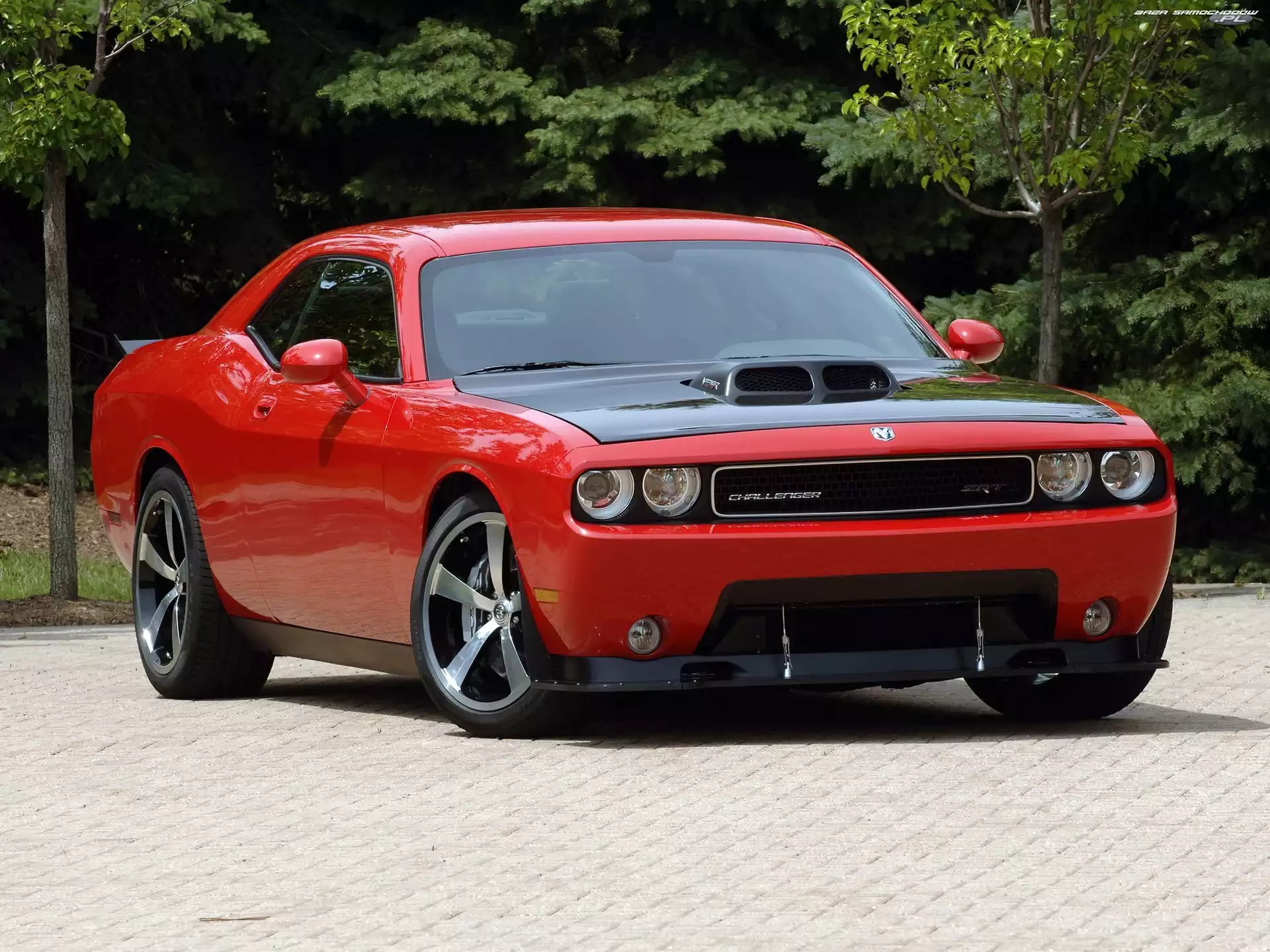 Zderzaka, Dodge Challenger, Dokładka