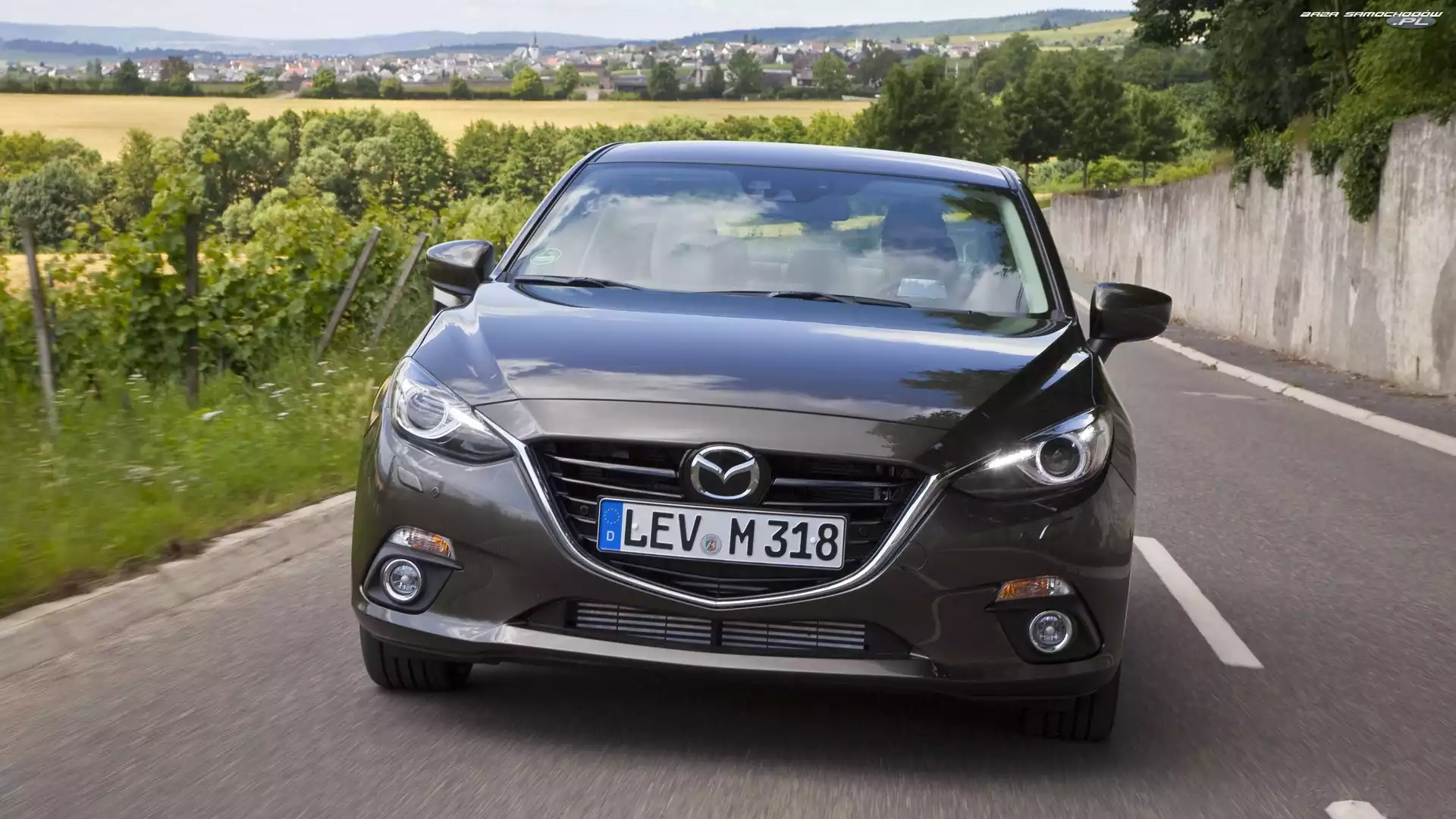 Zieleń, Mazda 3, Droga