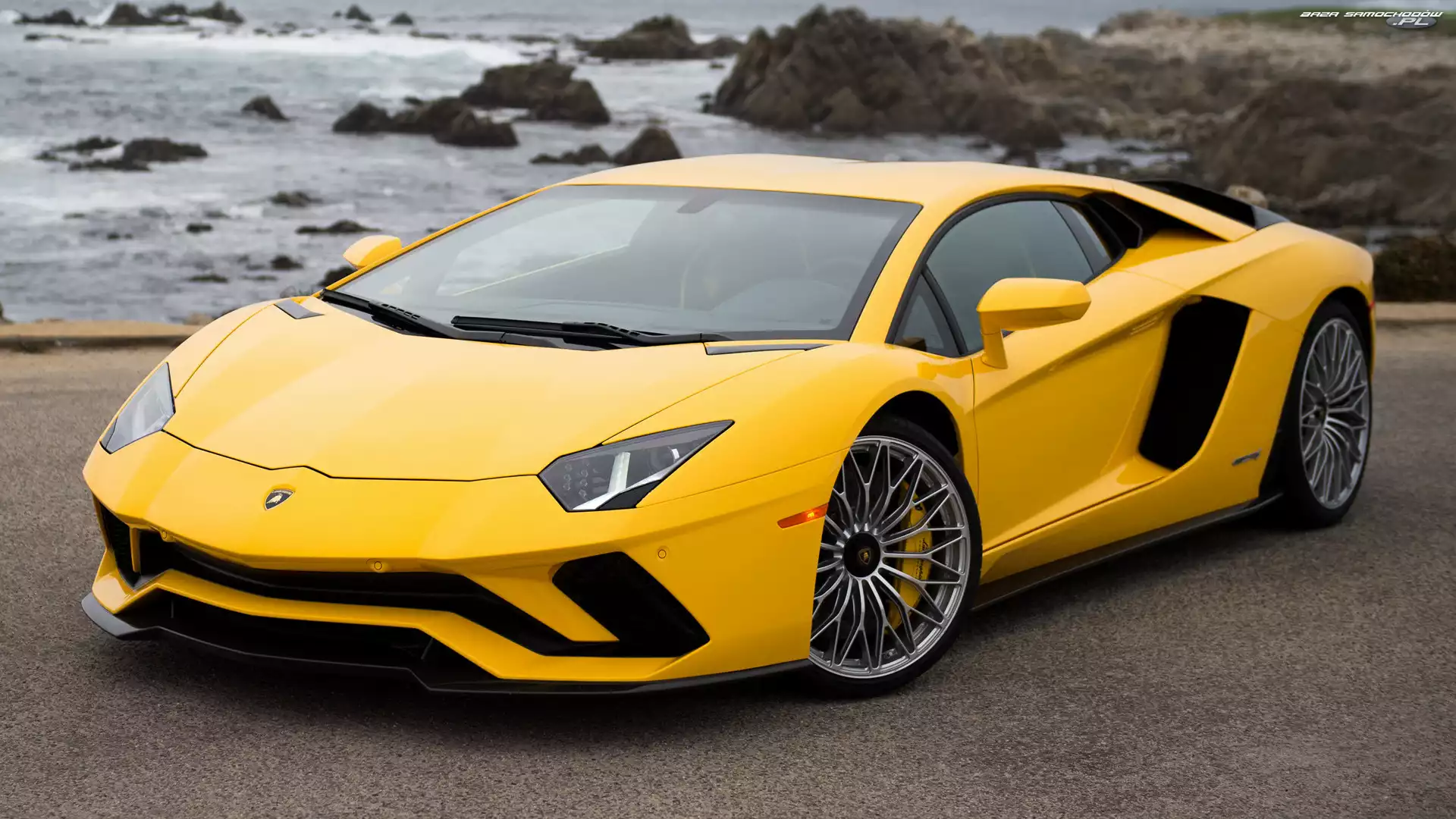 Lamborghini Aventador S, Żółte