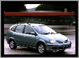 Nissan Almera Tino
