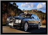 Czarny, Bentley Brooklands